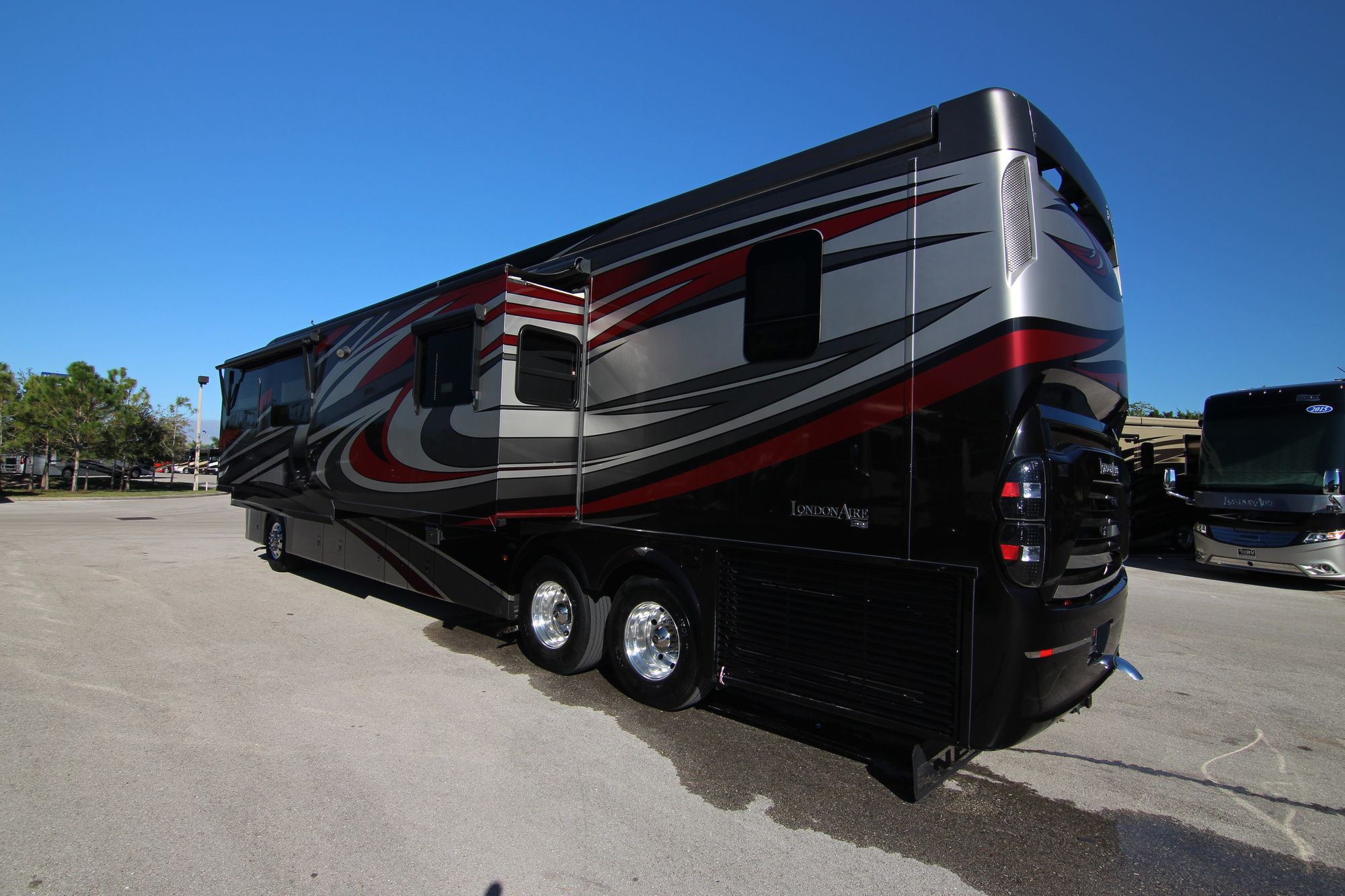 Used 2015 Newmar London Aire 4553 Class A  For Sale