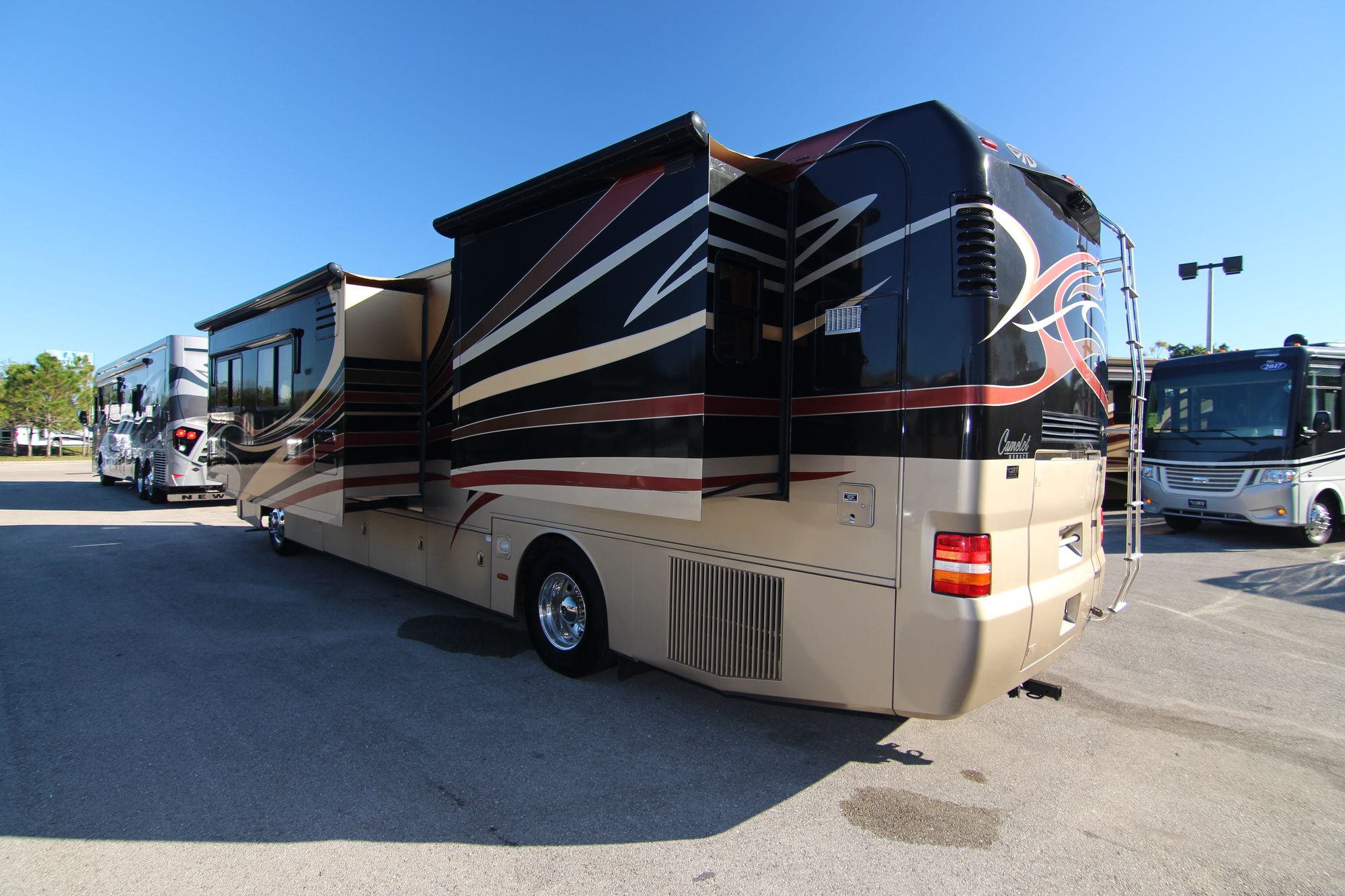 Used 2007 Monaco Camelot 40PDQ Class A  For Sale