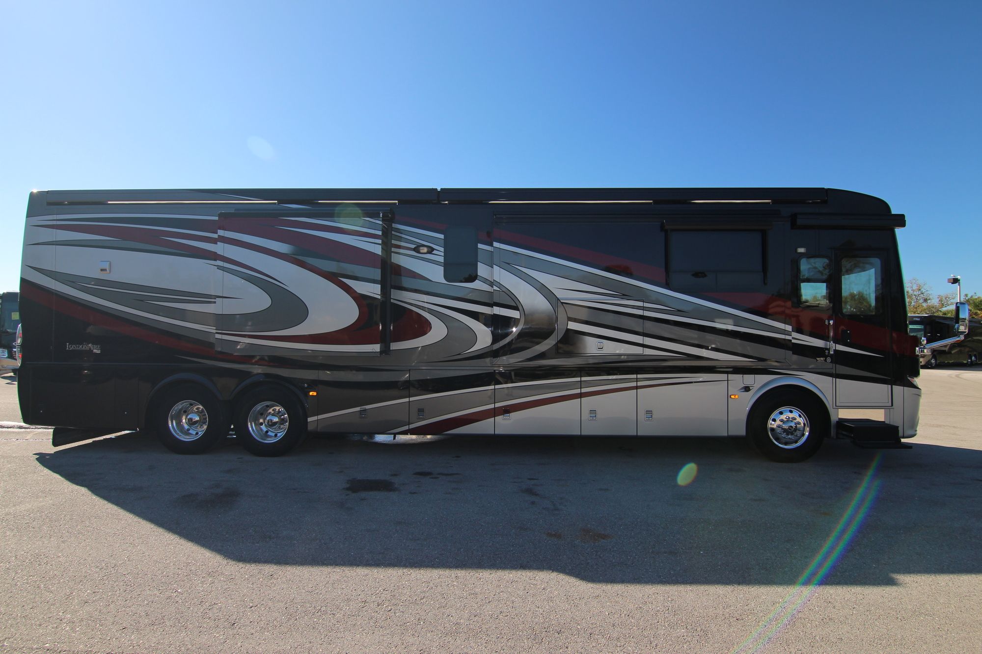 Used 2015 Newmar London Aire 4553 Class A  For Sale