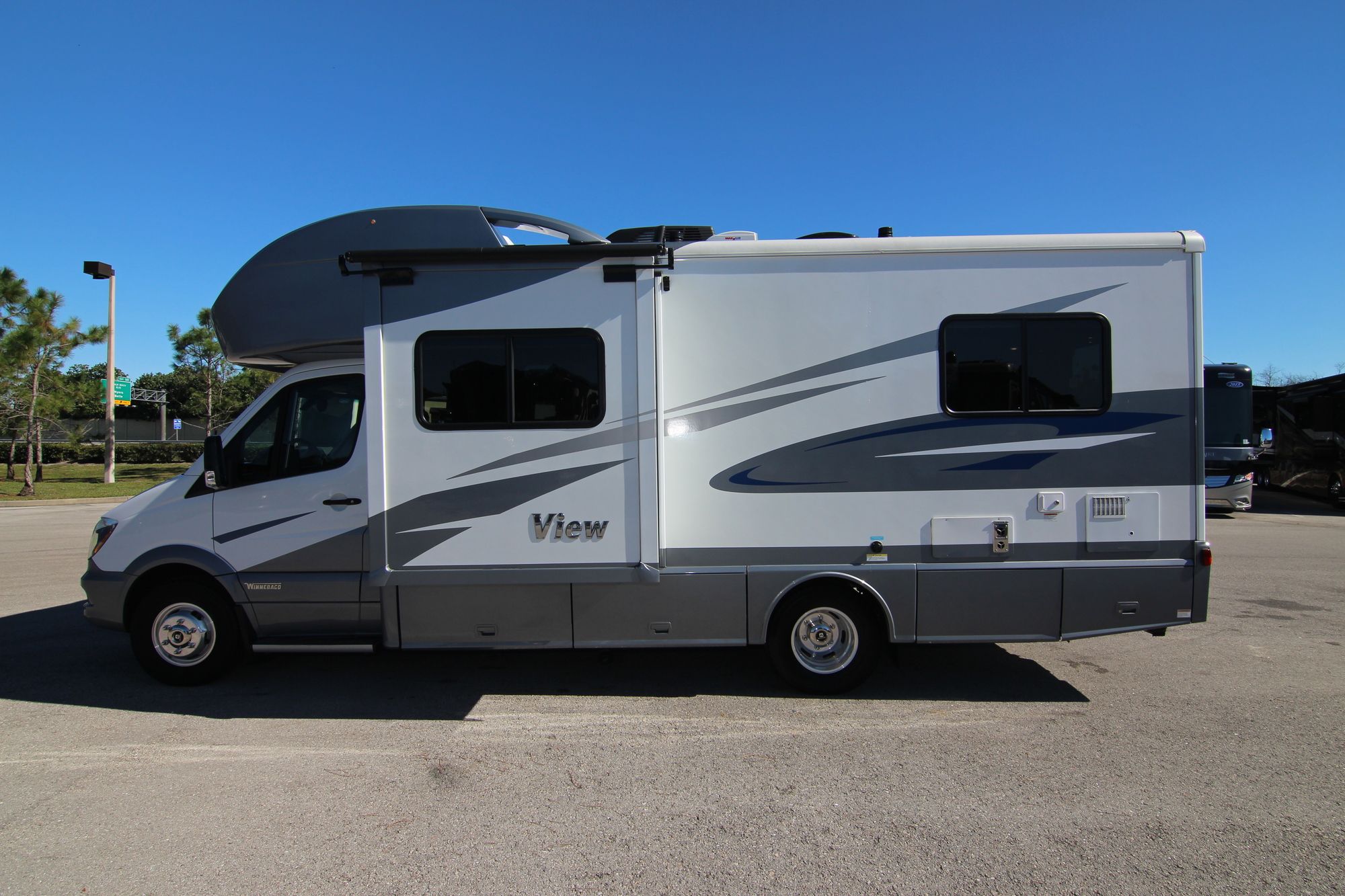 Used 2019 Winnebago View 24V Class C  For Sale