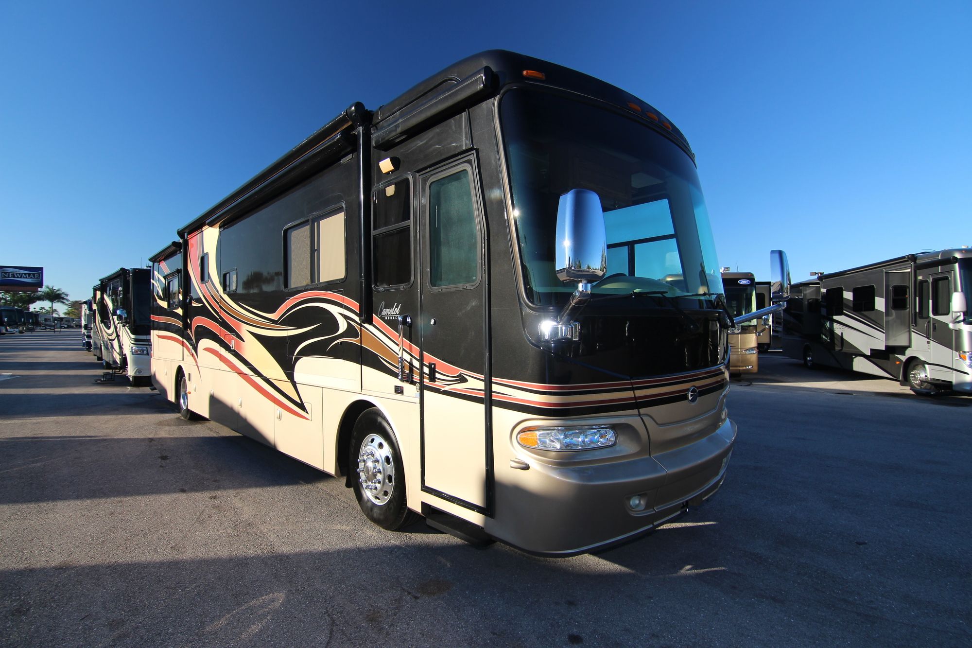 Used 2007 Monaco Camelot 40PDQ Class A  For Sale