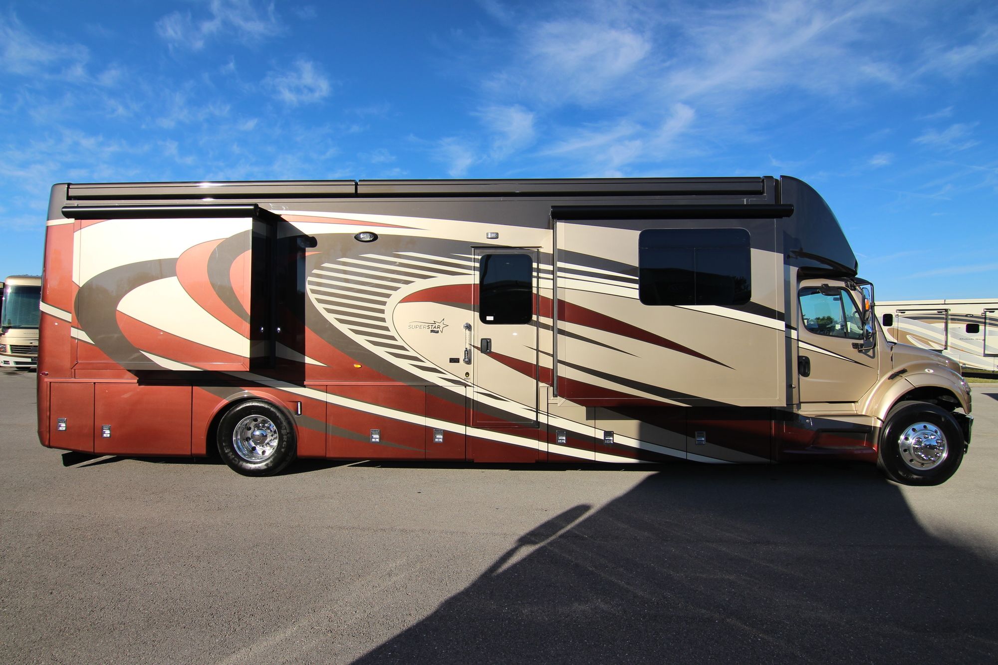 New 2020 Newmar Super Star 4061 Super C  For Sale