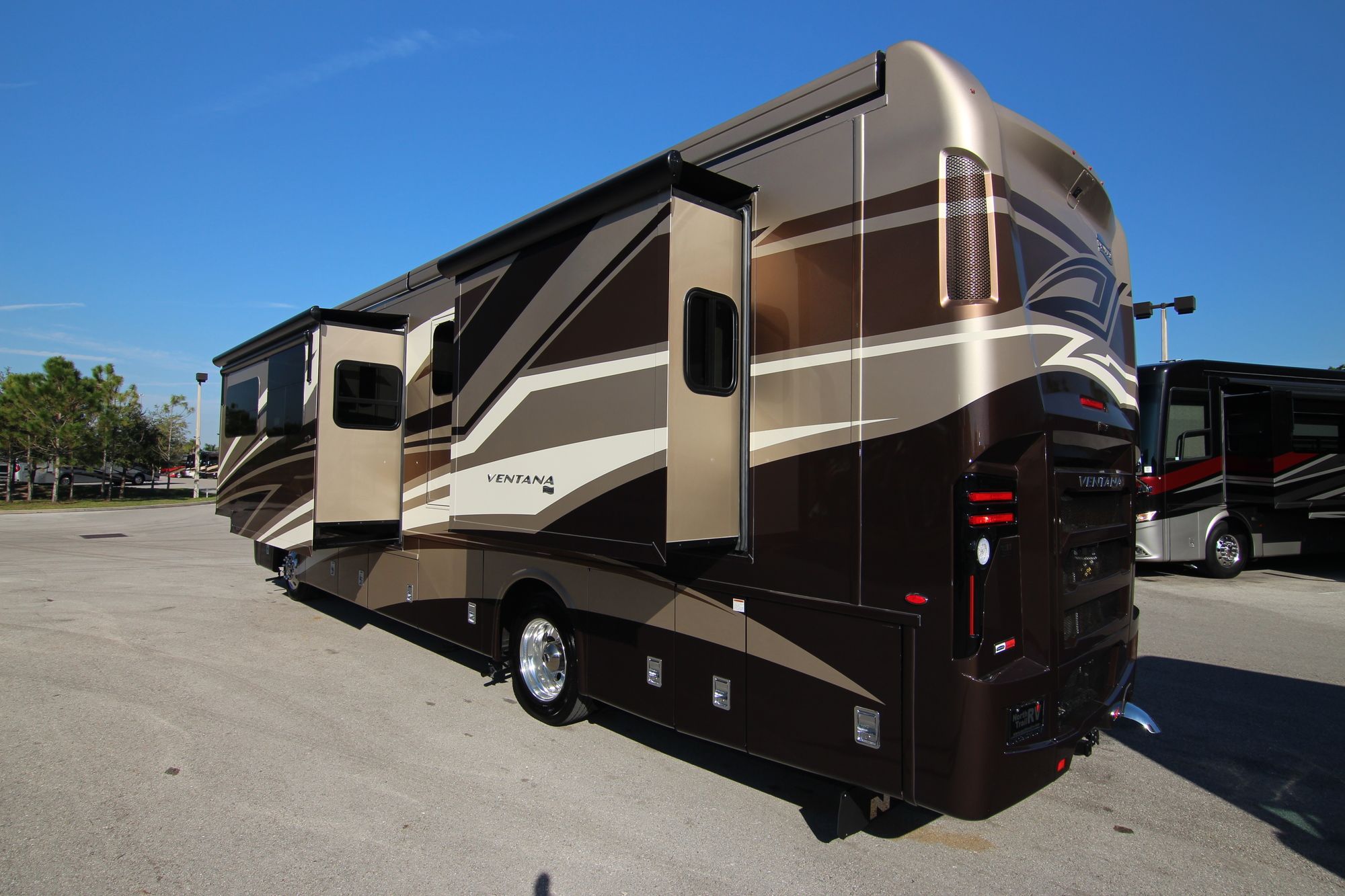 New 2020 Newmar Ventana 3717 Class A  For Sale