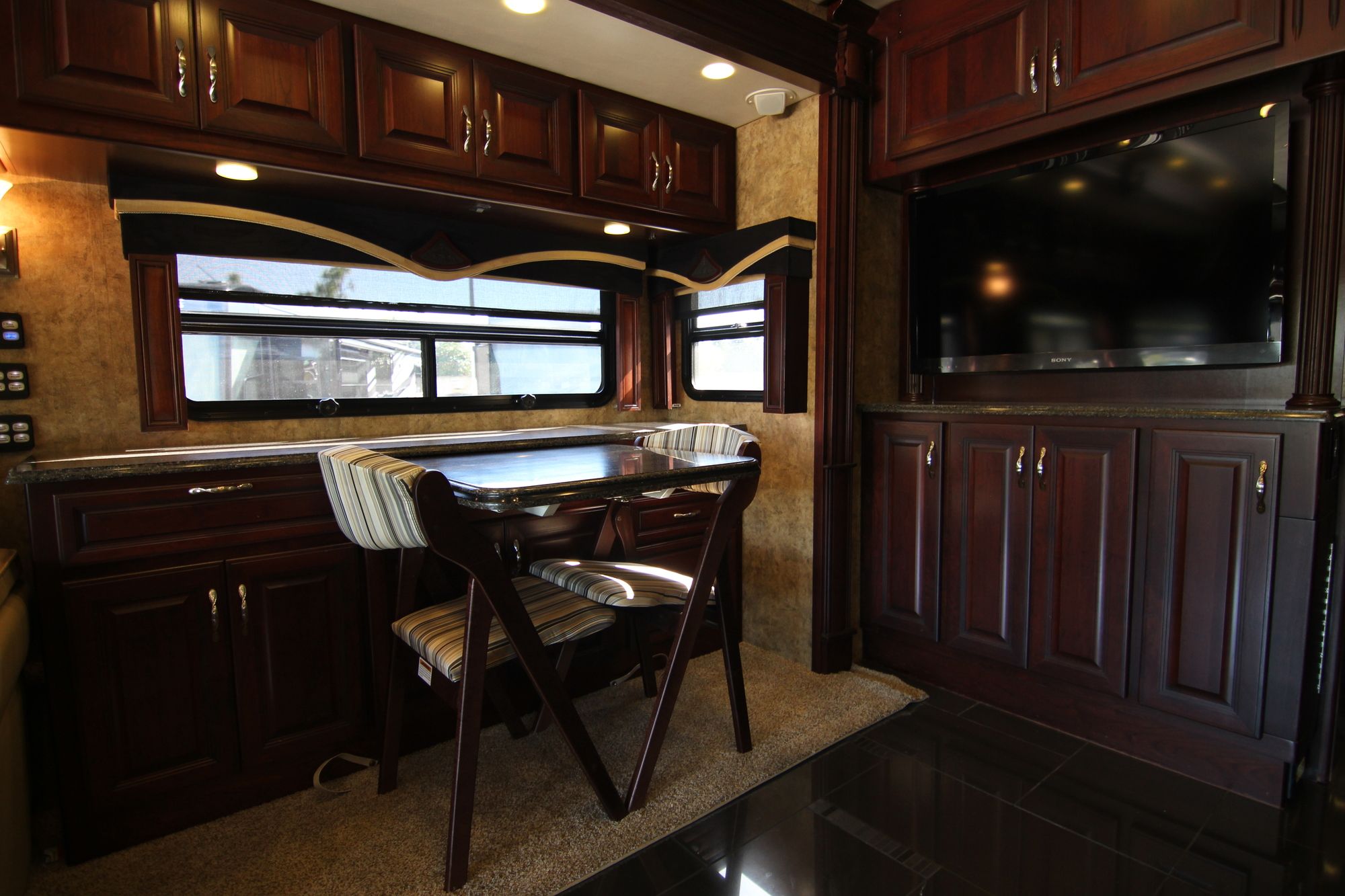 Used 2013 American Tradition 42M Class A  For Sale