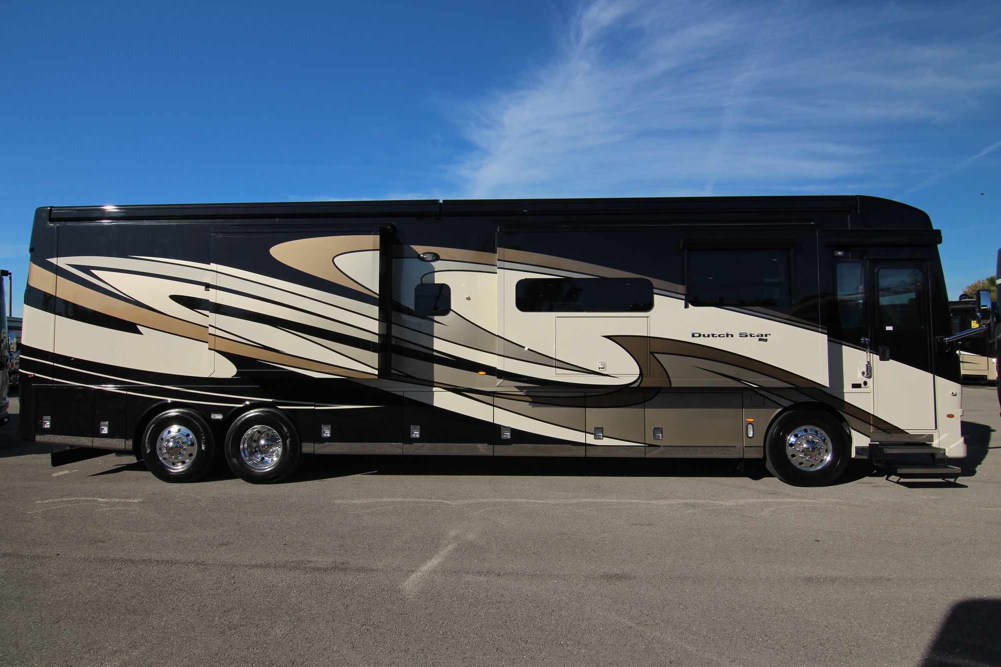 New 2020 Newmar Dutch Star 4369 Class A  For Sale