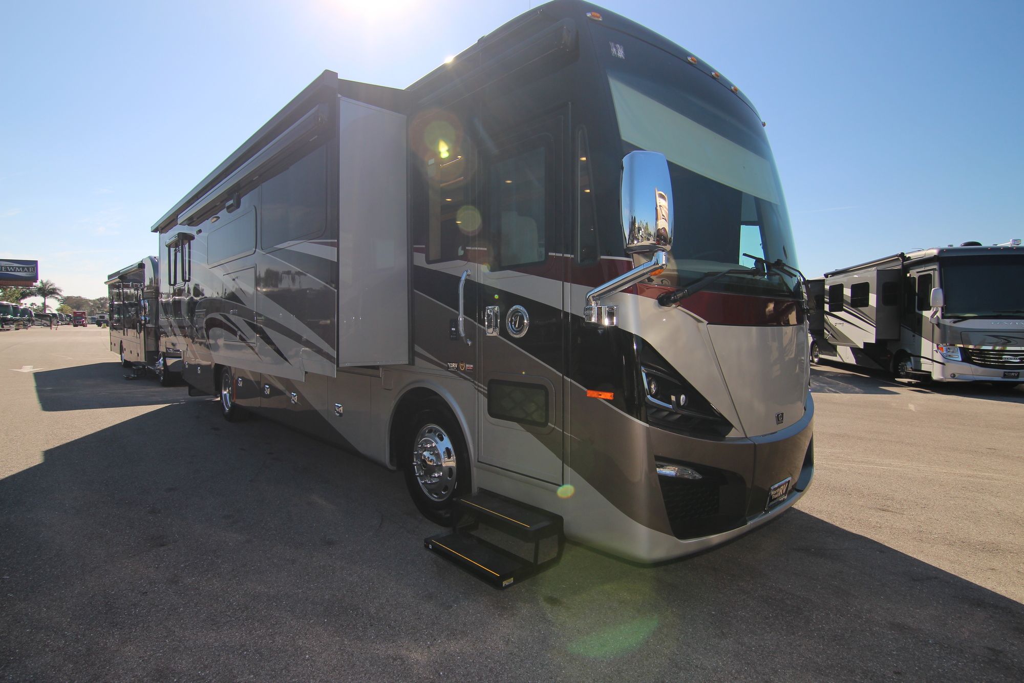 New 2020 Tiffin Motor Homes Phaeton 37BH Class A  For Sale