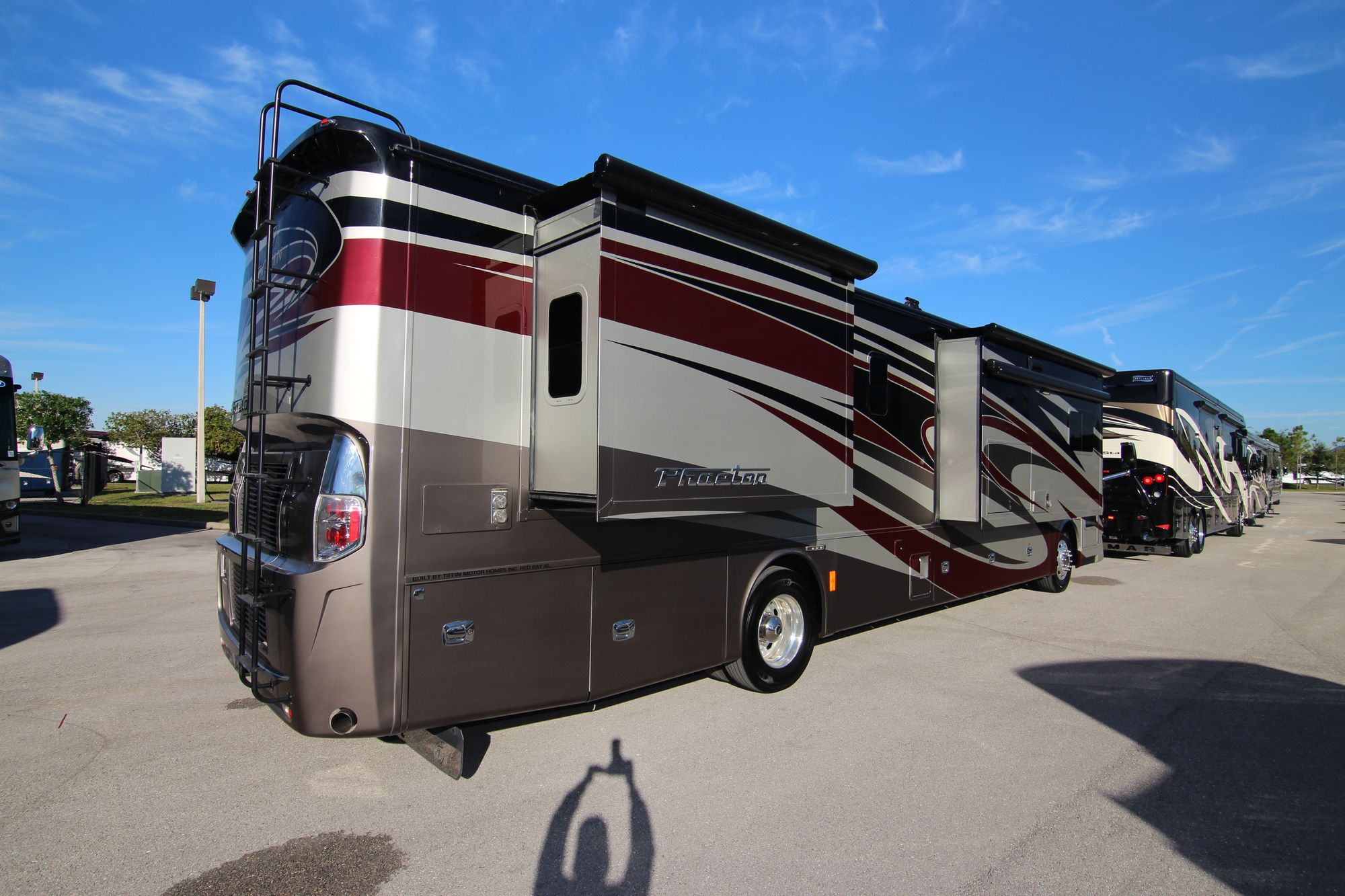 Used 2017 Tiffin Motor Homes Phaeton 40QKH Class A  For Sale