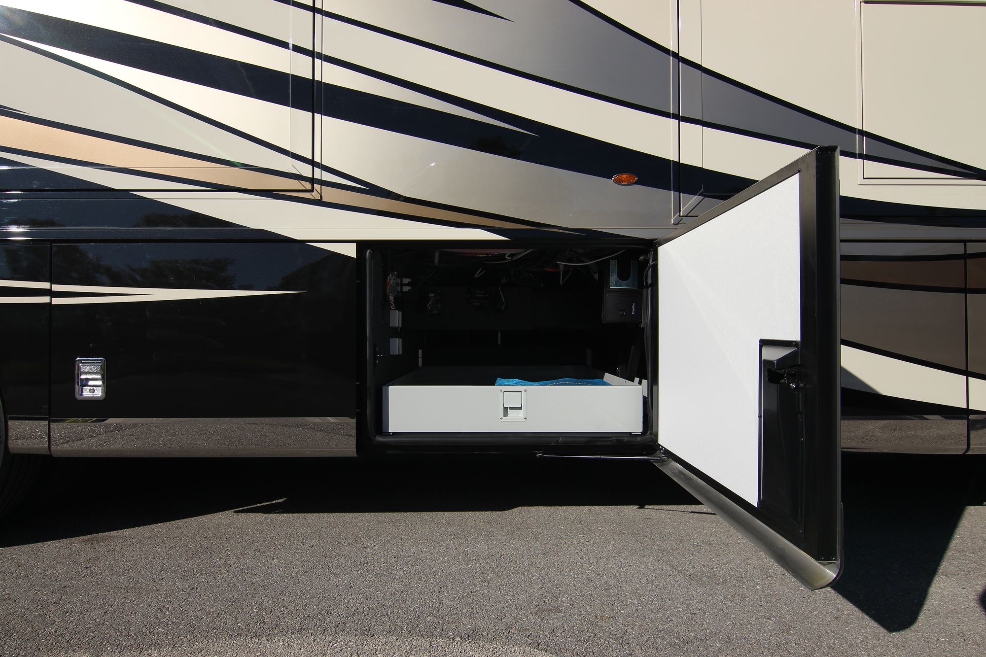New 2020 Newmar Dutch Star 4369 Class A  For Sale