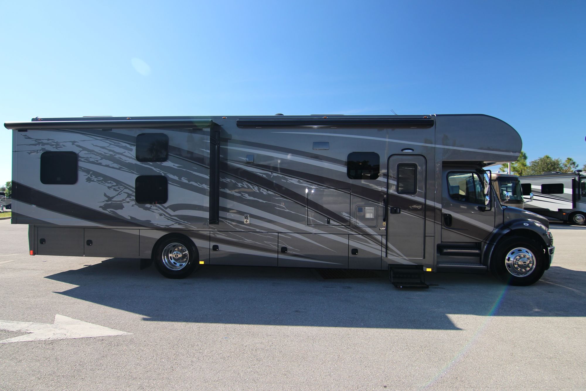 New 2020 Renegade Rv Valencia 38BB Super C  For Sale