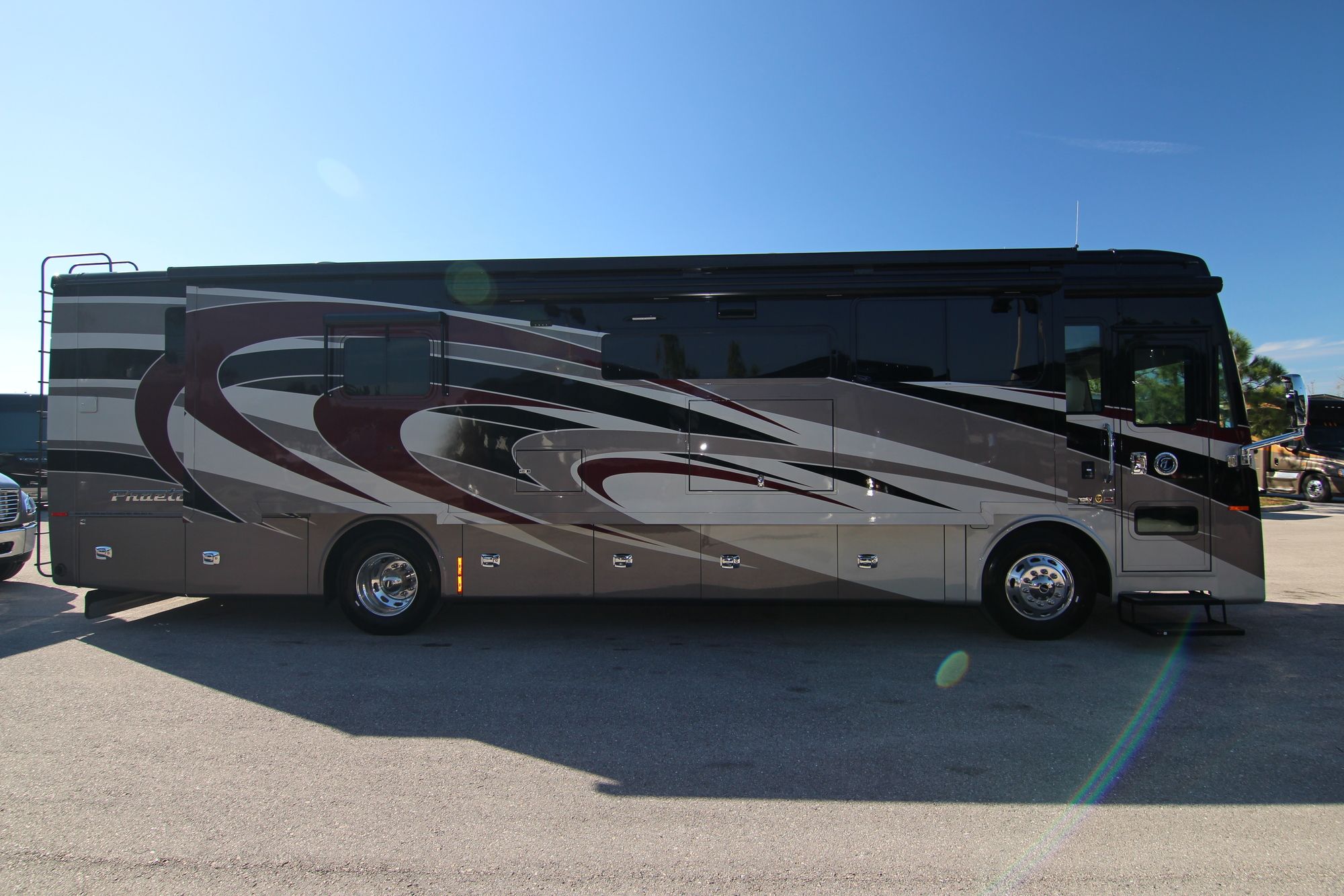 New 2020 Tiffin Motor Homes Phaeton 37BH Class A  For Sale