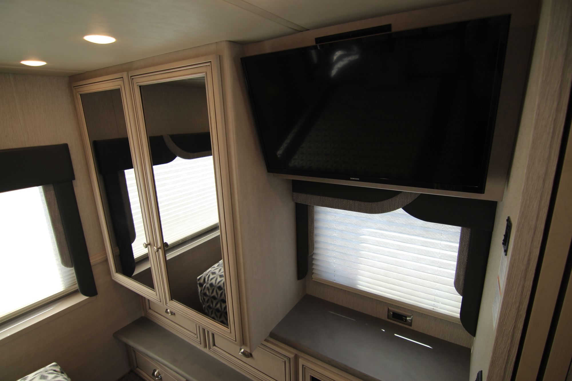 New 2020 Newmar Bay Star Sport 2702 Class A  For Sale