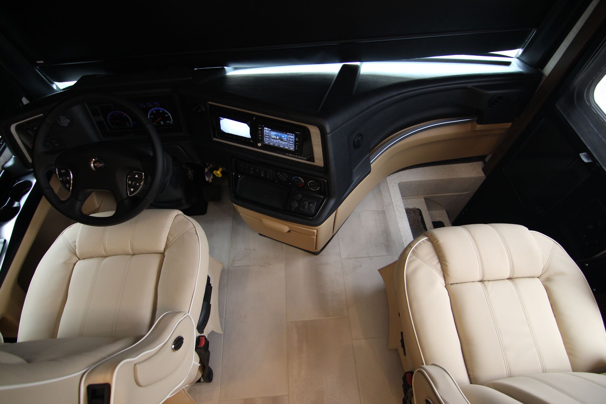 New 2020 Newmar Ventana 4037 Class A  For Sale