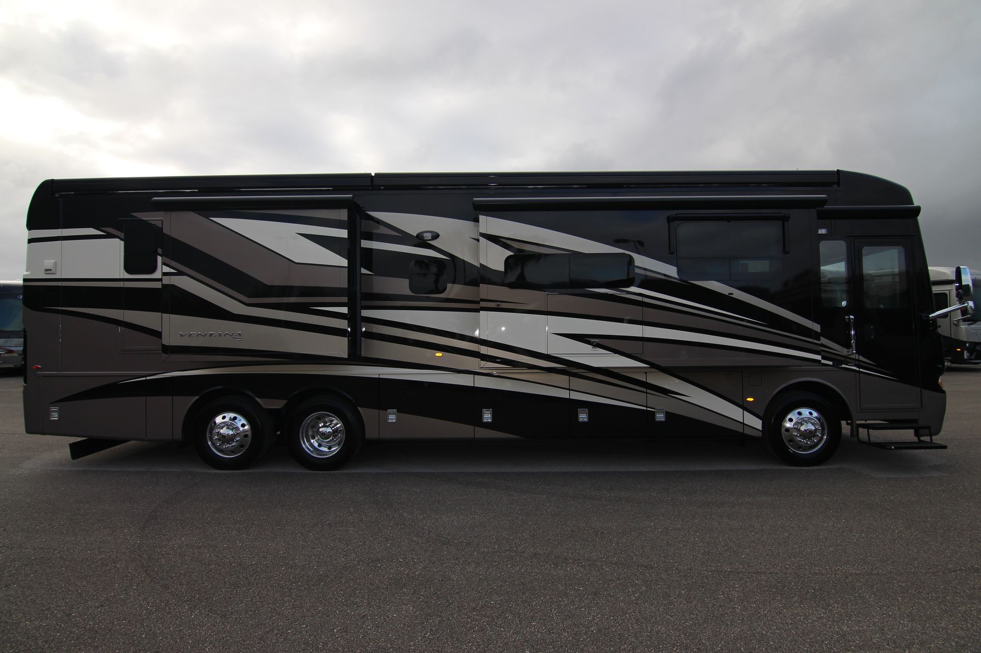 New 2020 Newmar Ventana 4037 Class A  For Sale