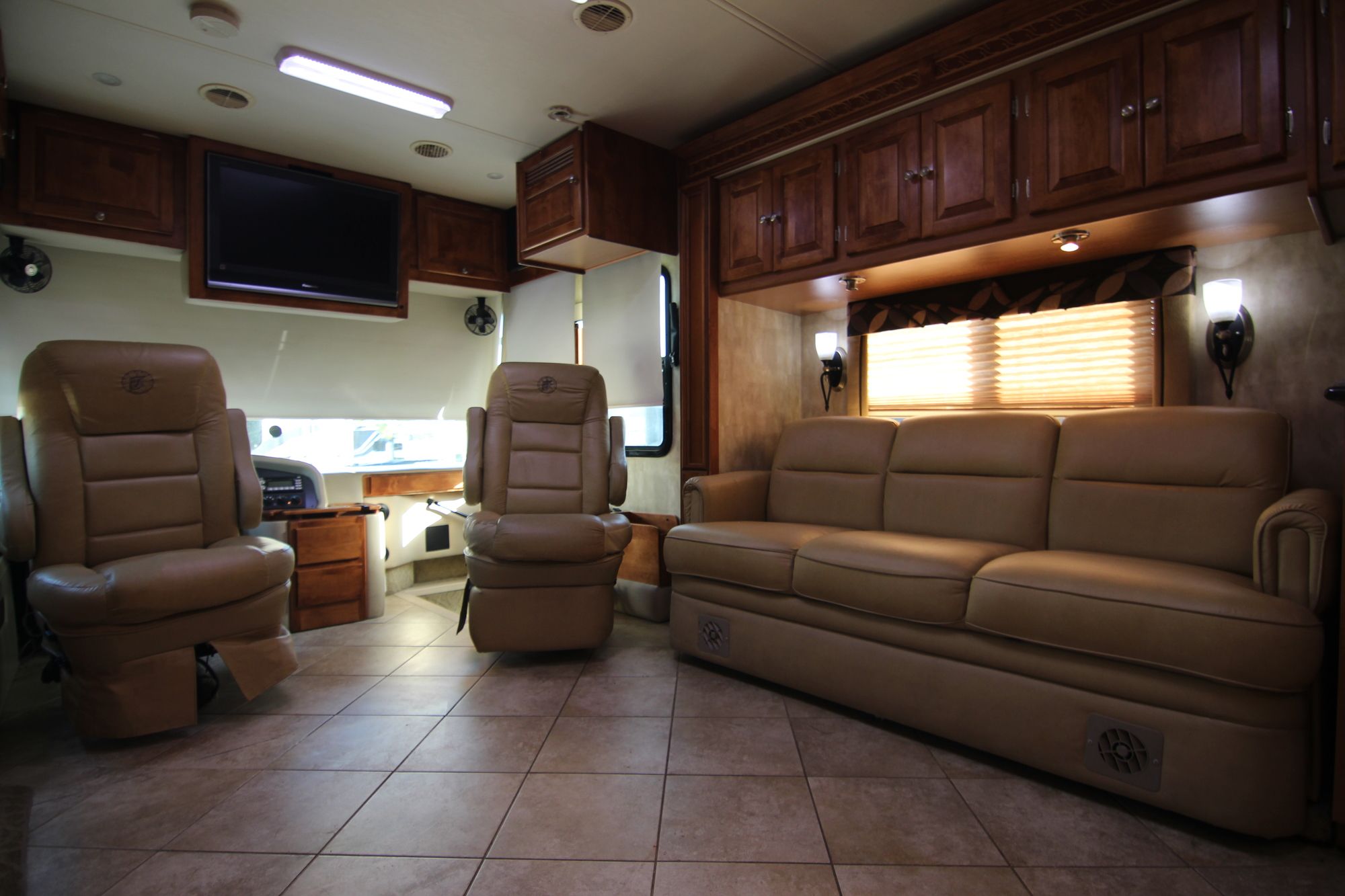 Used 2008 Tiffin Motor Homes Phaeton 40QSH Class A  For Sale