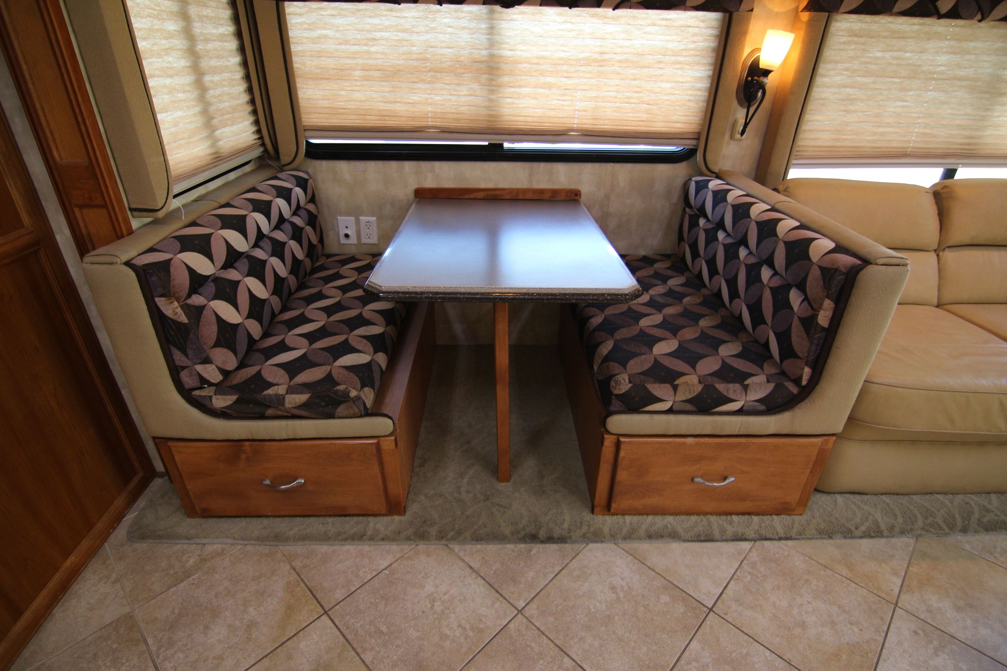 Used 2008 Tiffin Motor Homes Phaeton 40QSH Class A  For Sale