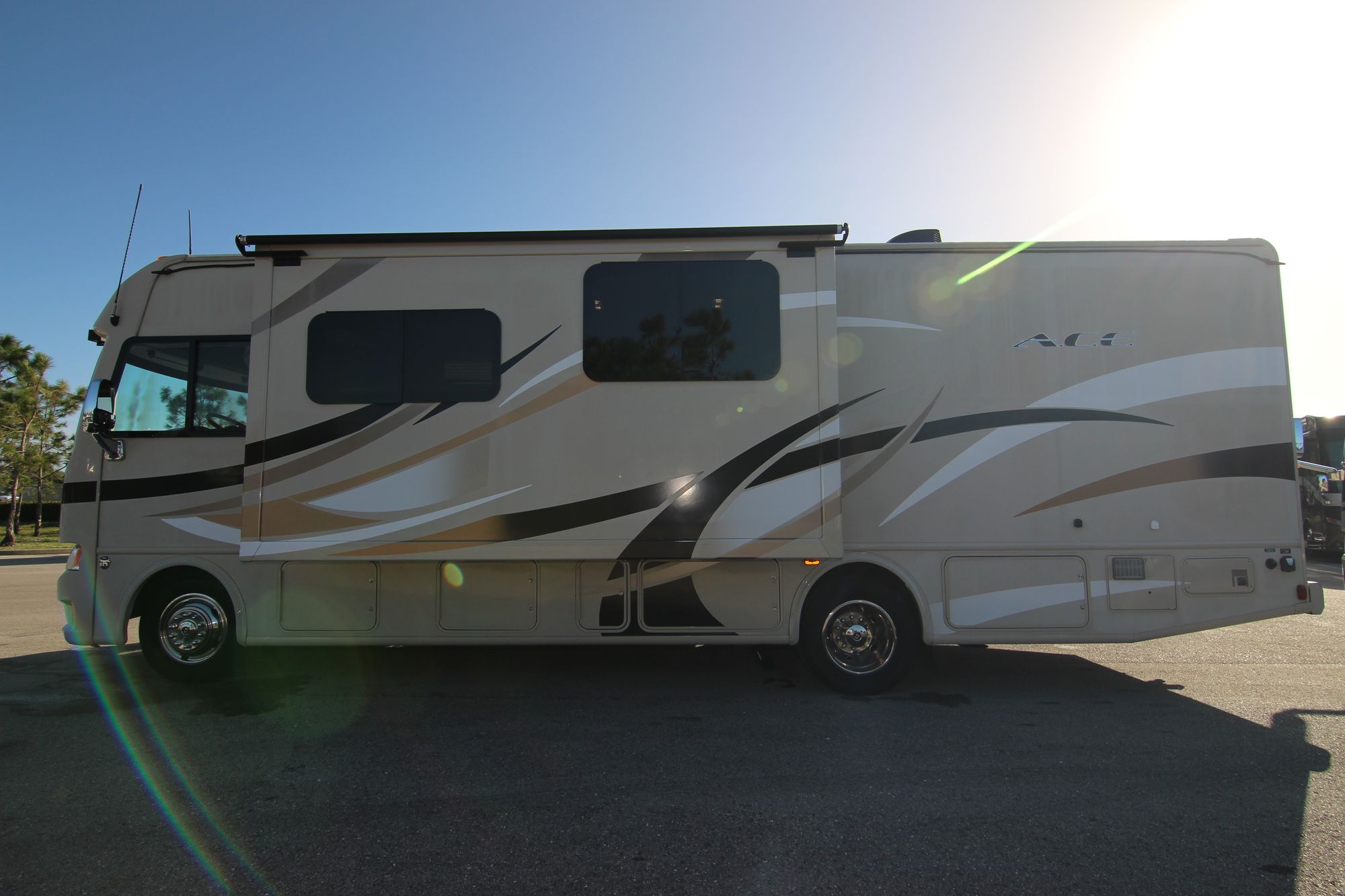 Used 2015 Thor Ace 30.1 Class A  For Sale