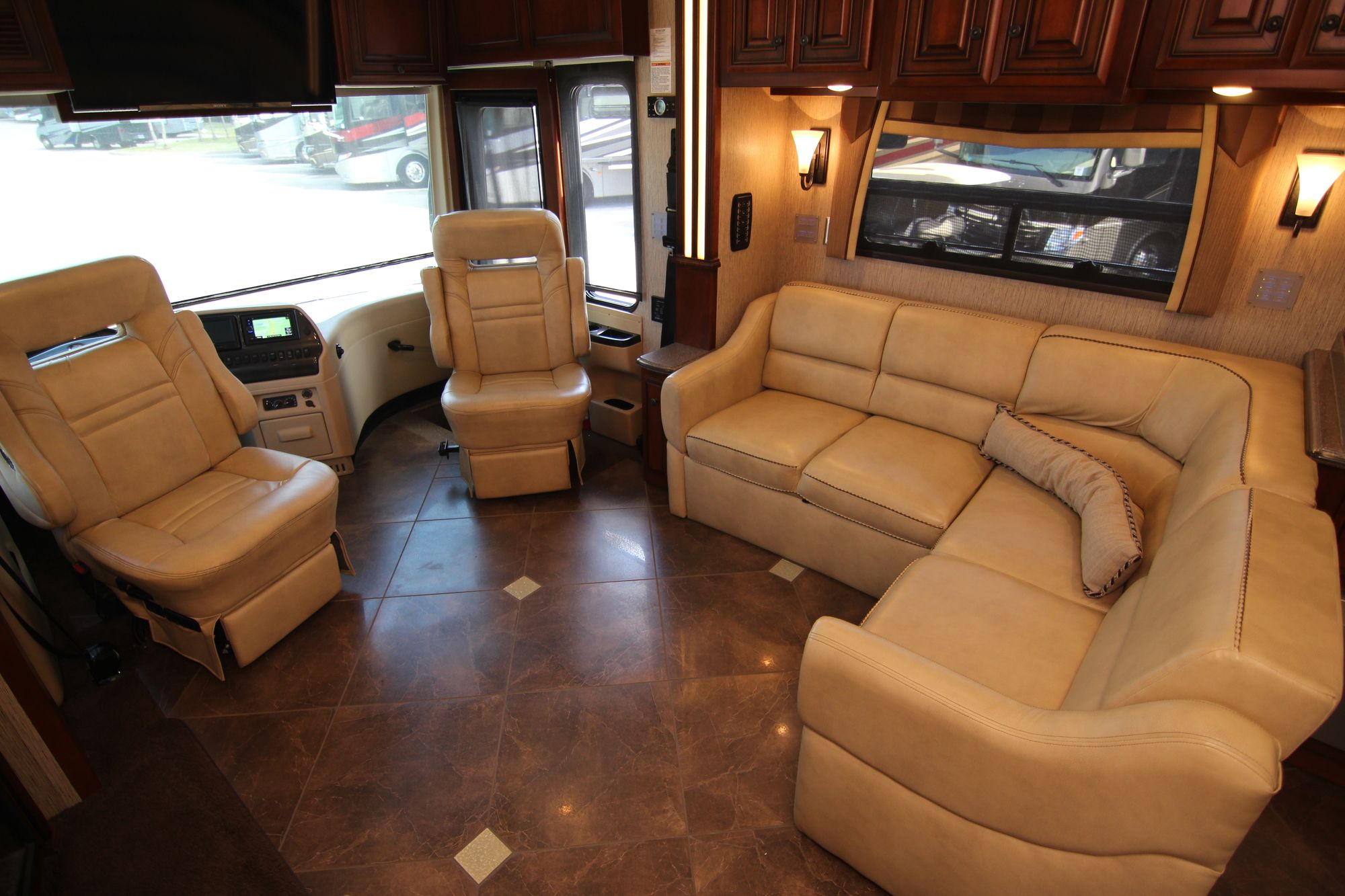 Used 2014 Newmar Dutch Star 4369 Class A  For Sale