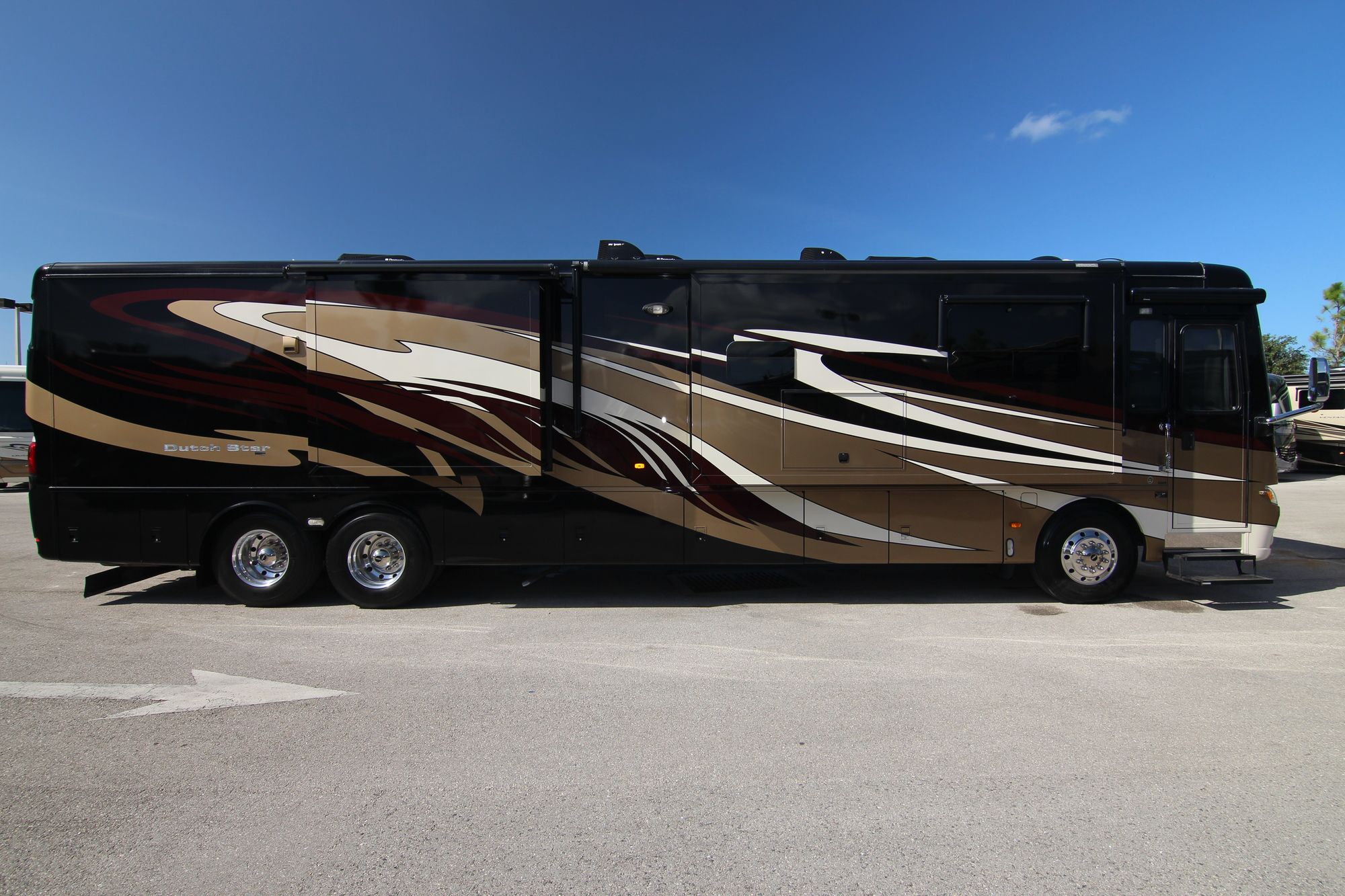 Used 2014 Newmar Dutch Star 4369 Class A  For Sale