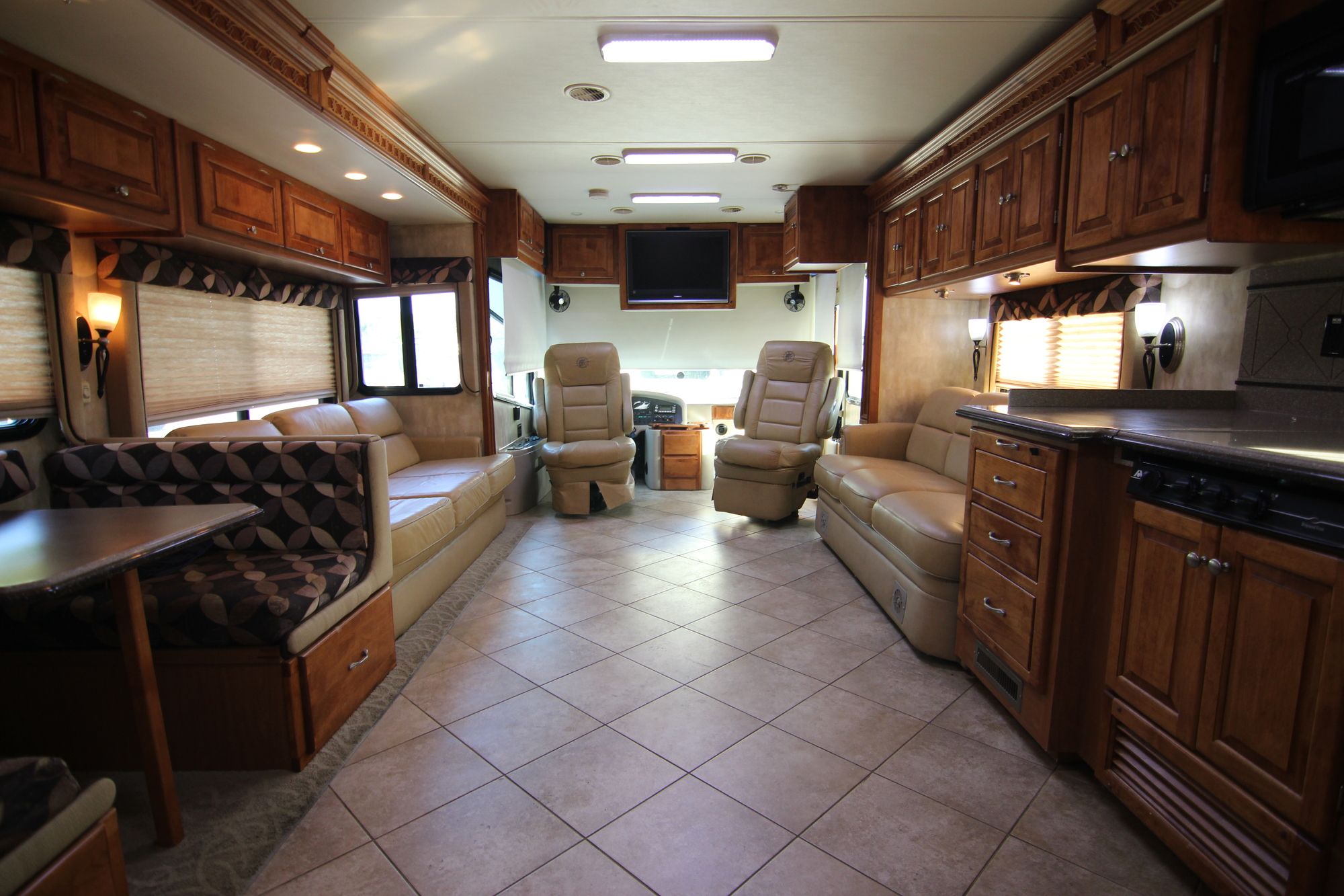 Used 2008 Tiffin Motor Homes Phaeton 40QSH Class A  For Sale