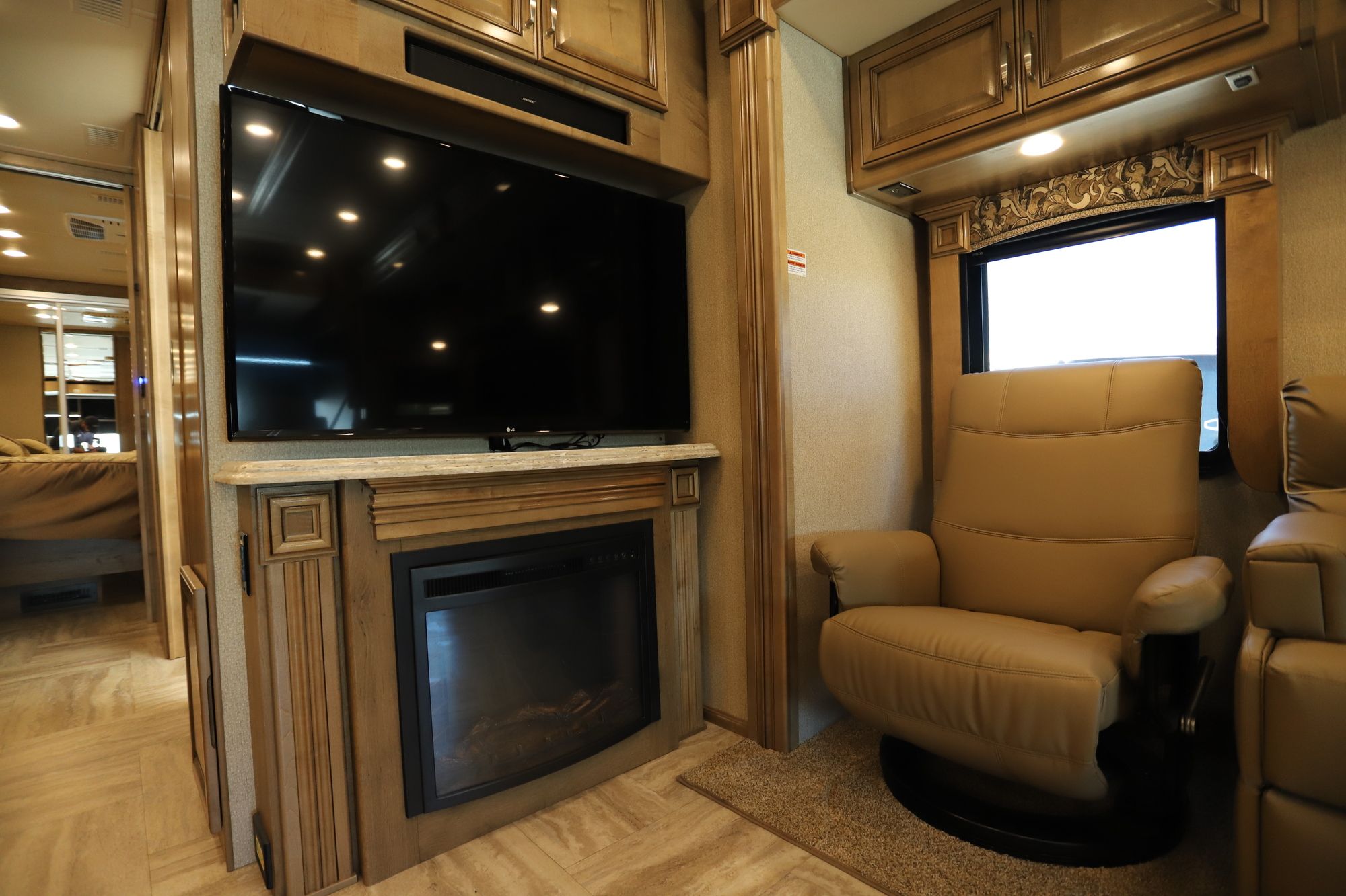 Used 2019 Holiday Rambler Navigator 38F Class A  For Sale