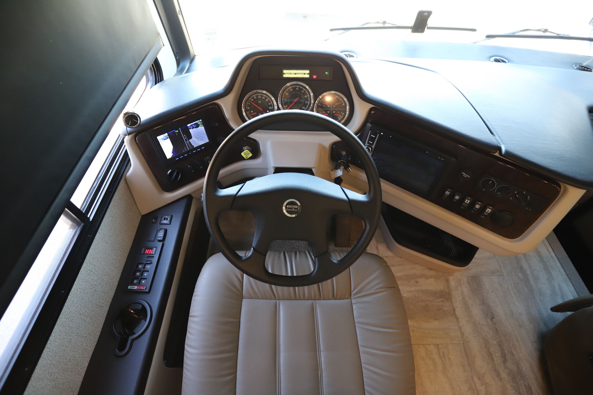 Used 2019 Holiday Rambler Navigator 38F Class A  For Sale