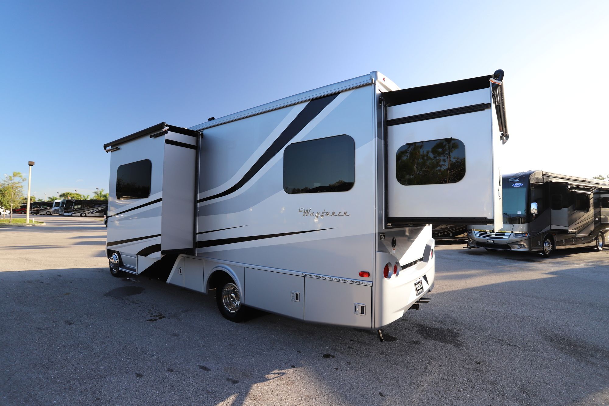 New 2020 Tiffin Motor Homes Wayfarer 25QW Class C  For Sale