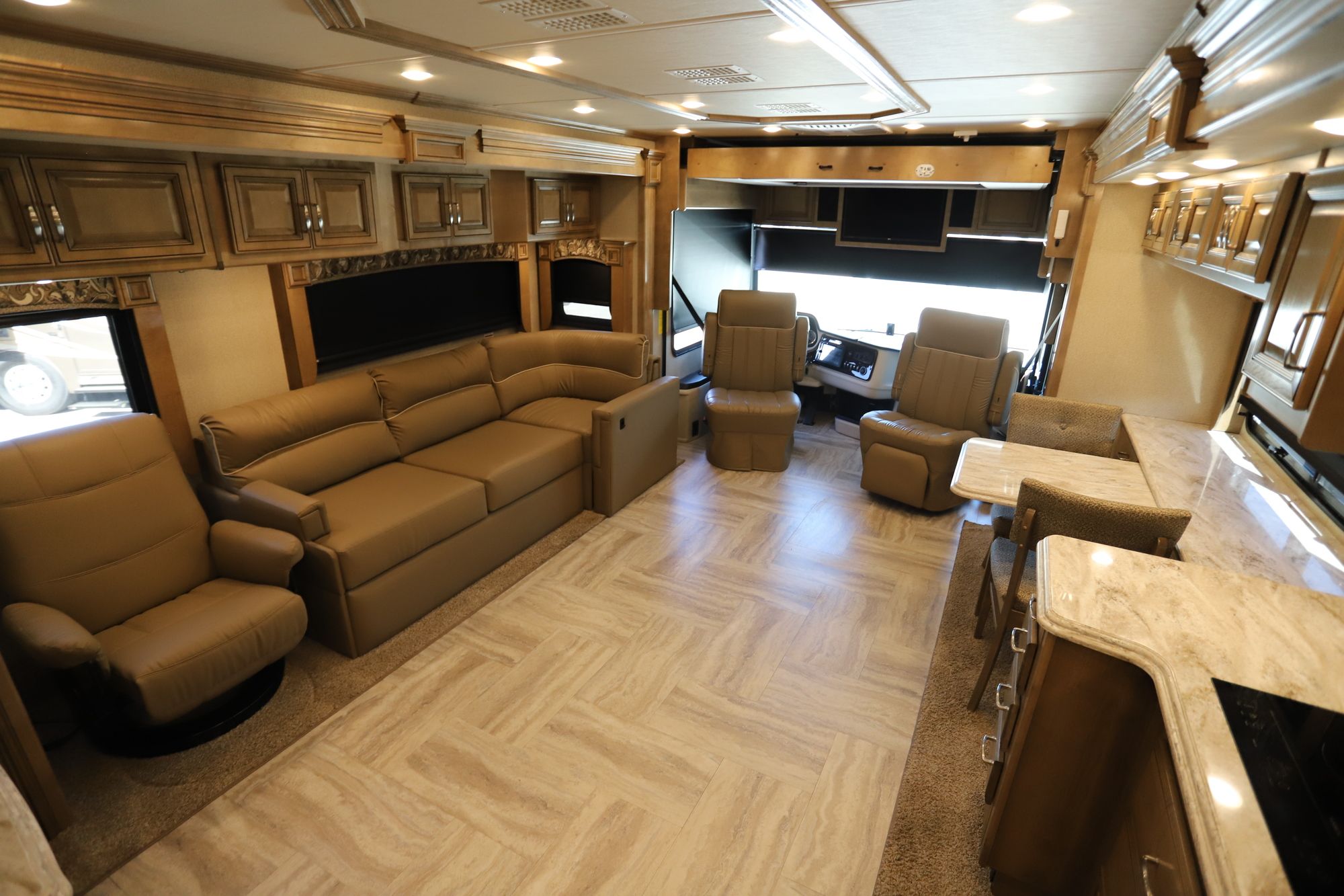 Used 2019 Holiday Rambler Navigator 38F Class A  For Sale