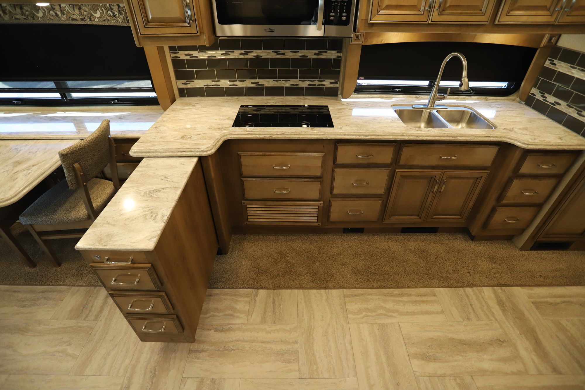 Used 2019 Holiday Rambler Navigator 38F Class A  For Sale