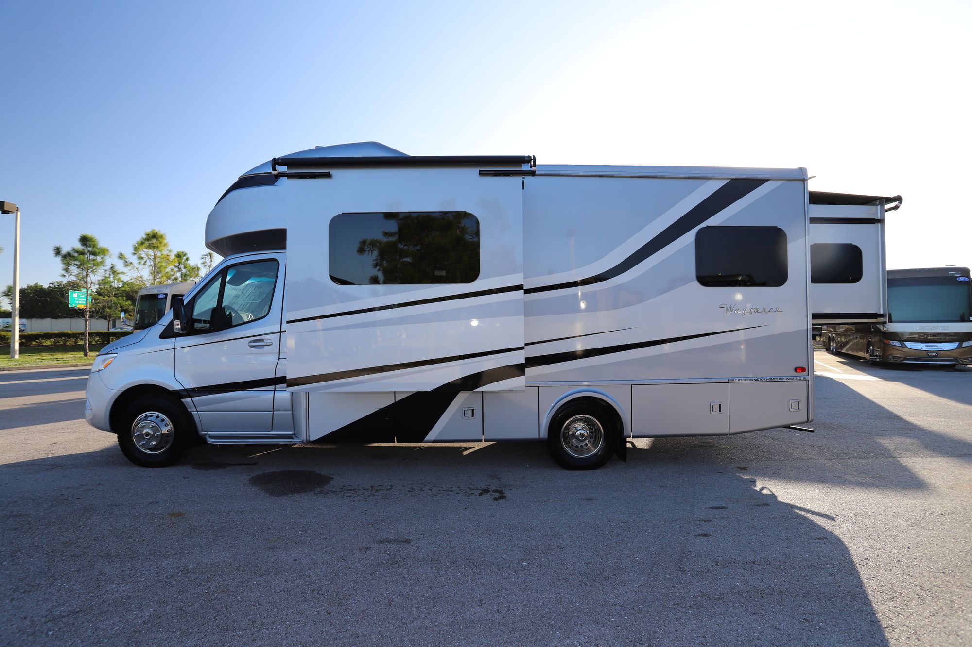 New 2020 Tiffin Motor Homes Wayfarer 25QW Class C  For Sale