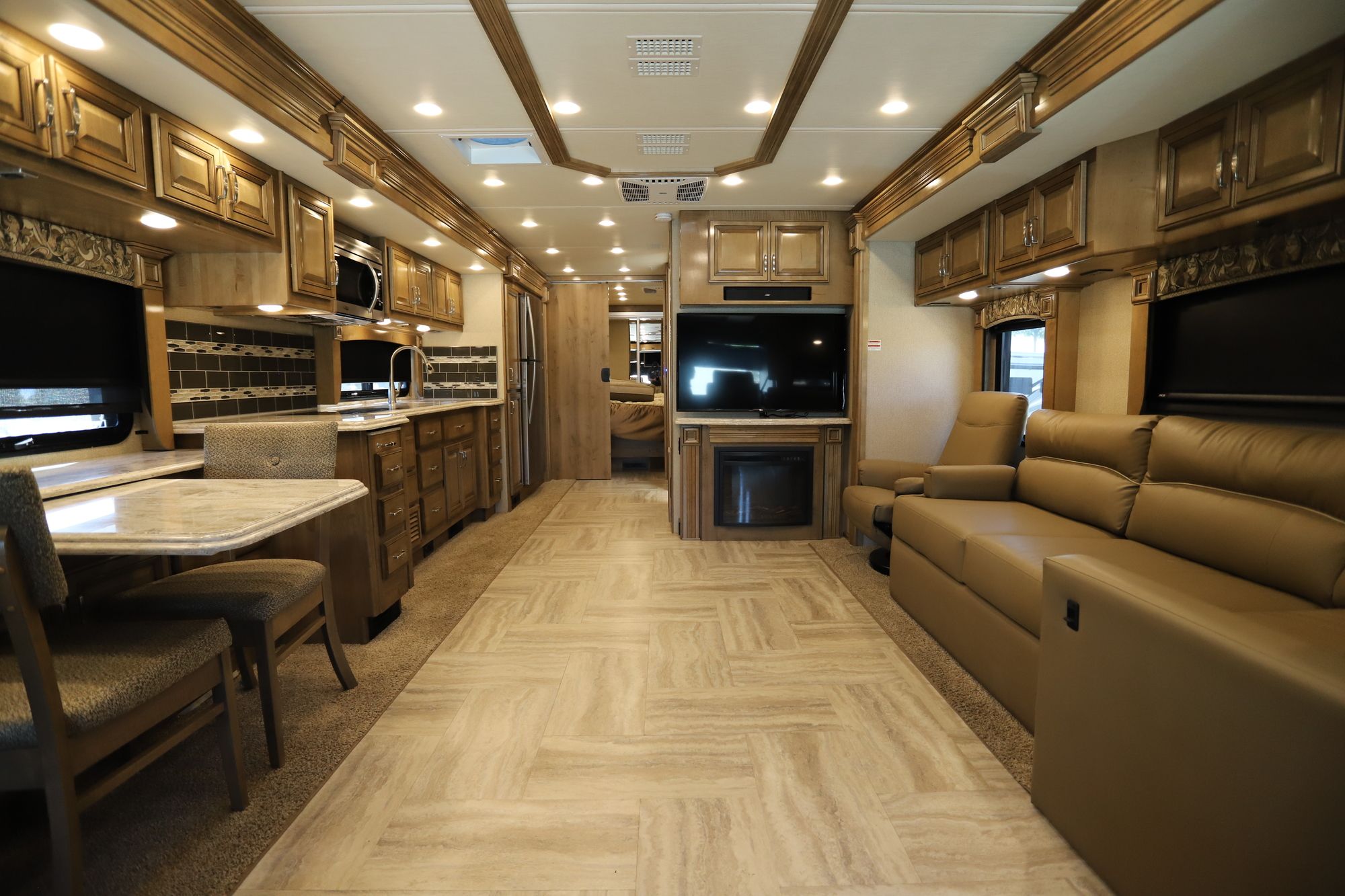Used 2019 Holiday Rambler Navigator 38F Class A  For Sale