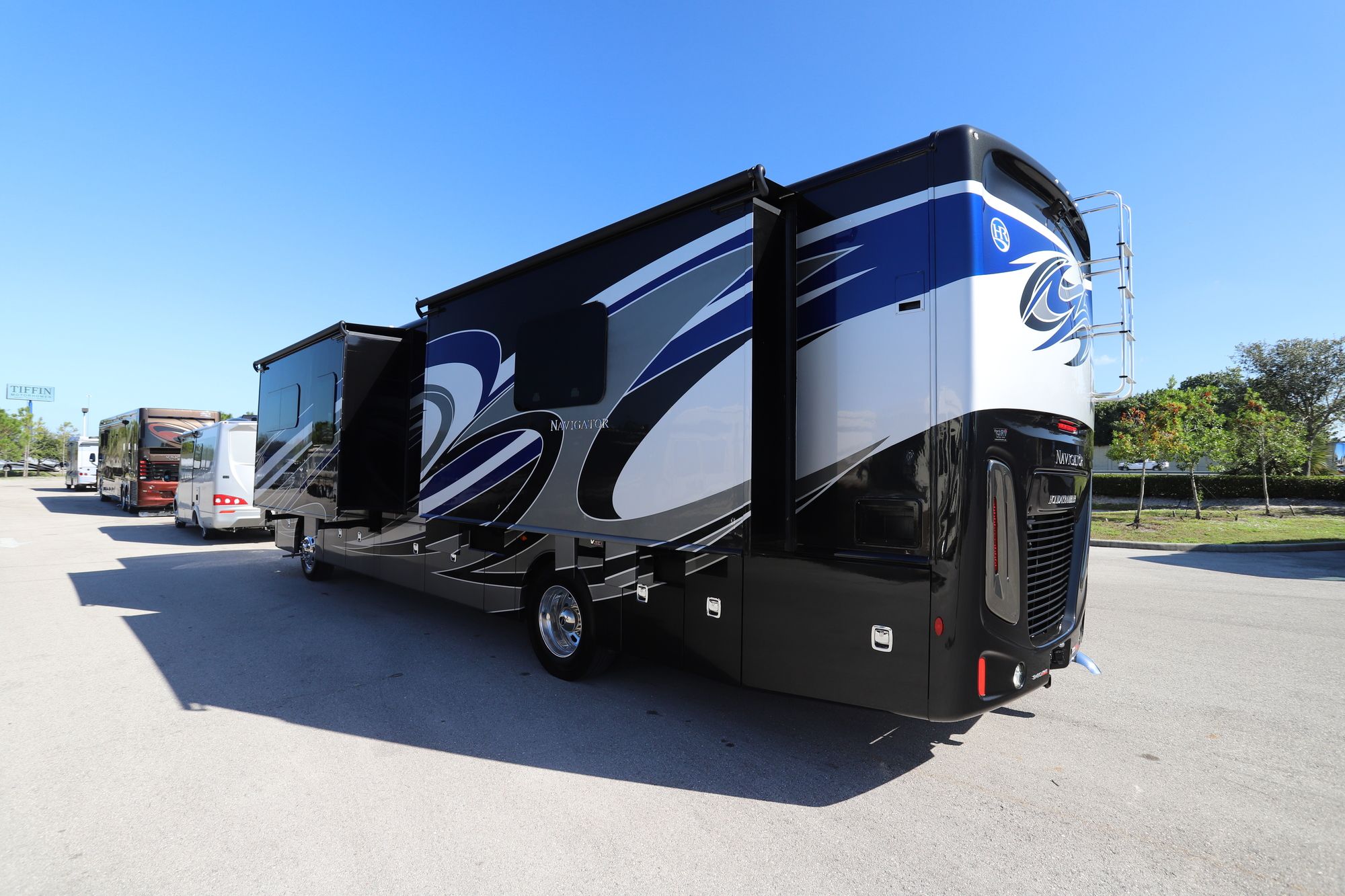 Used 2019 Holiday Rambler Navigator 38F Class A  For Sale