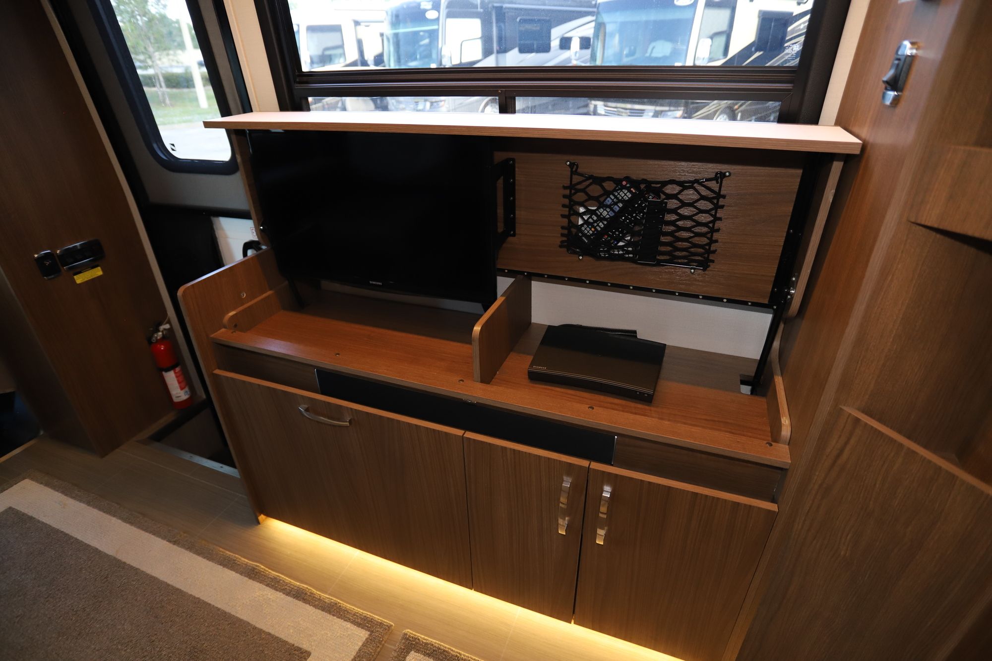 Used 2018 Leisure Van Wonder 24MB Class C  For Sale