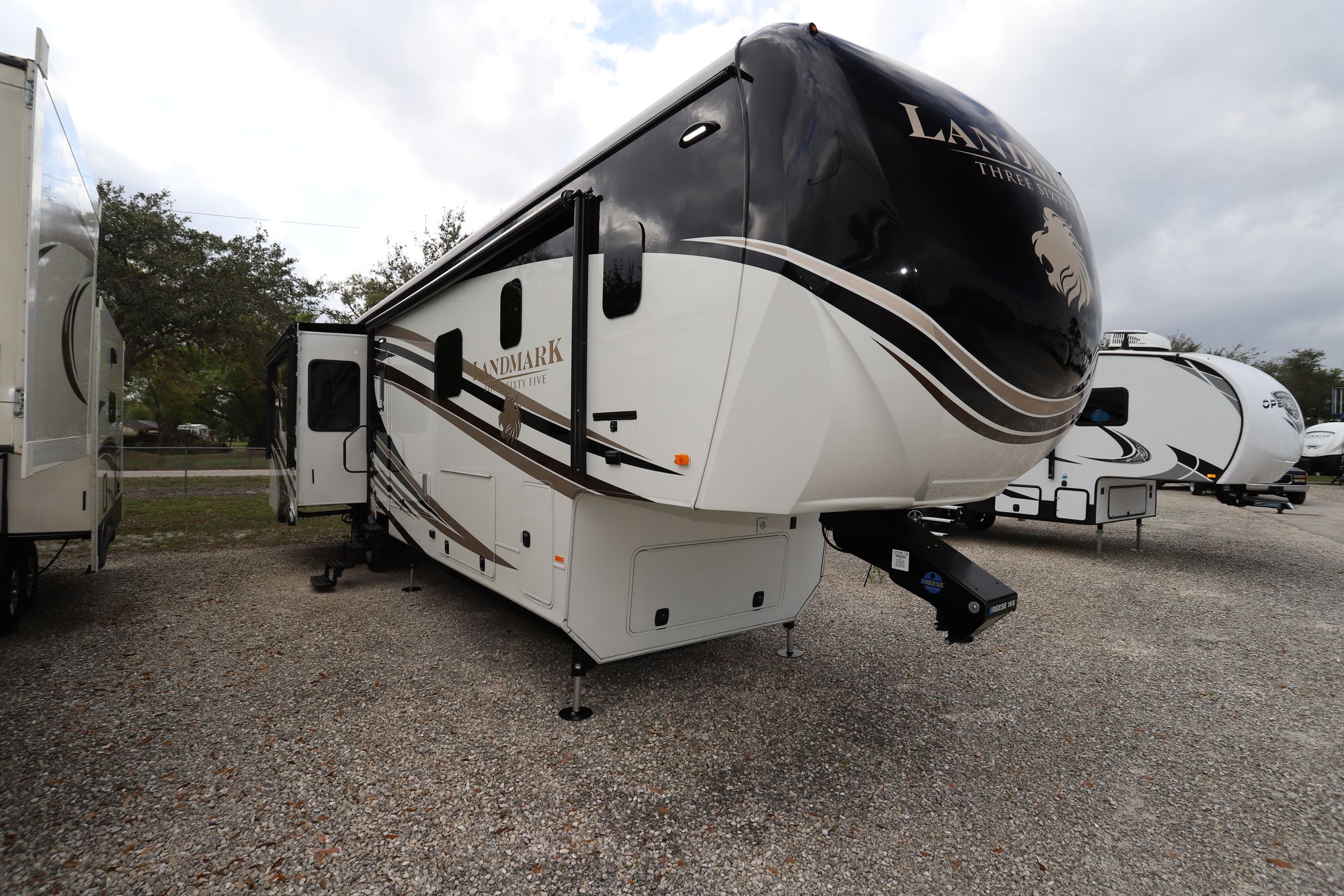 Used 2015 Heartland Land Mark 365 NEWPORT Fifth Wheel  For Sale