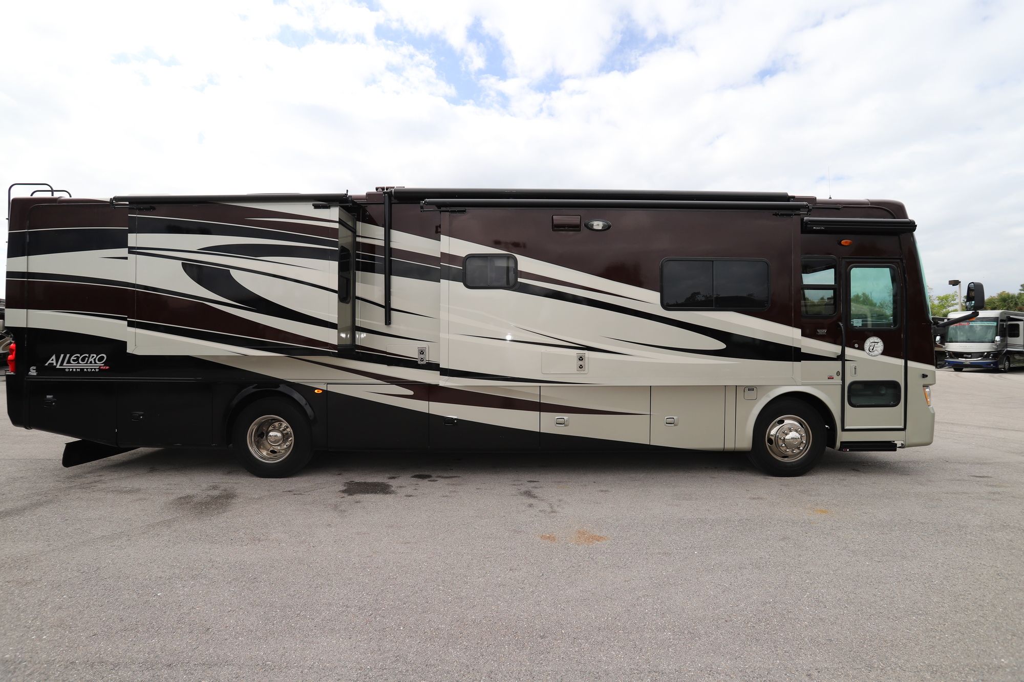 Used 2011 Tiffin Motor Homes Allegro Red 38QRA Class A  For Sale