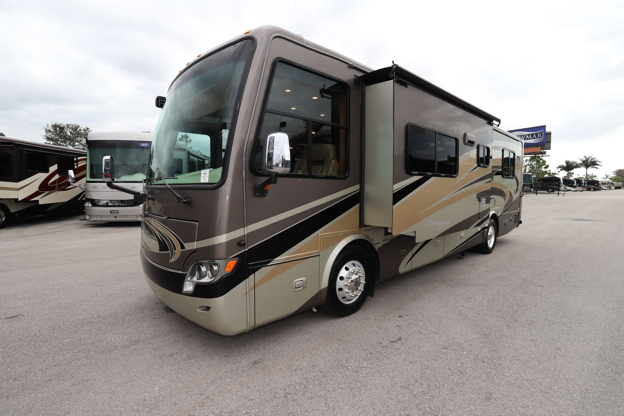 Used 2014 Tiffin Motor Homes Breeze 32BR Class A  For Sale