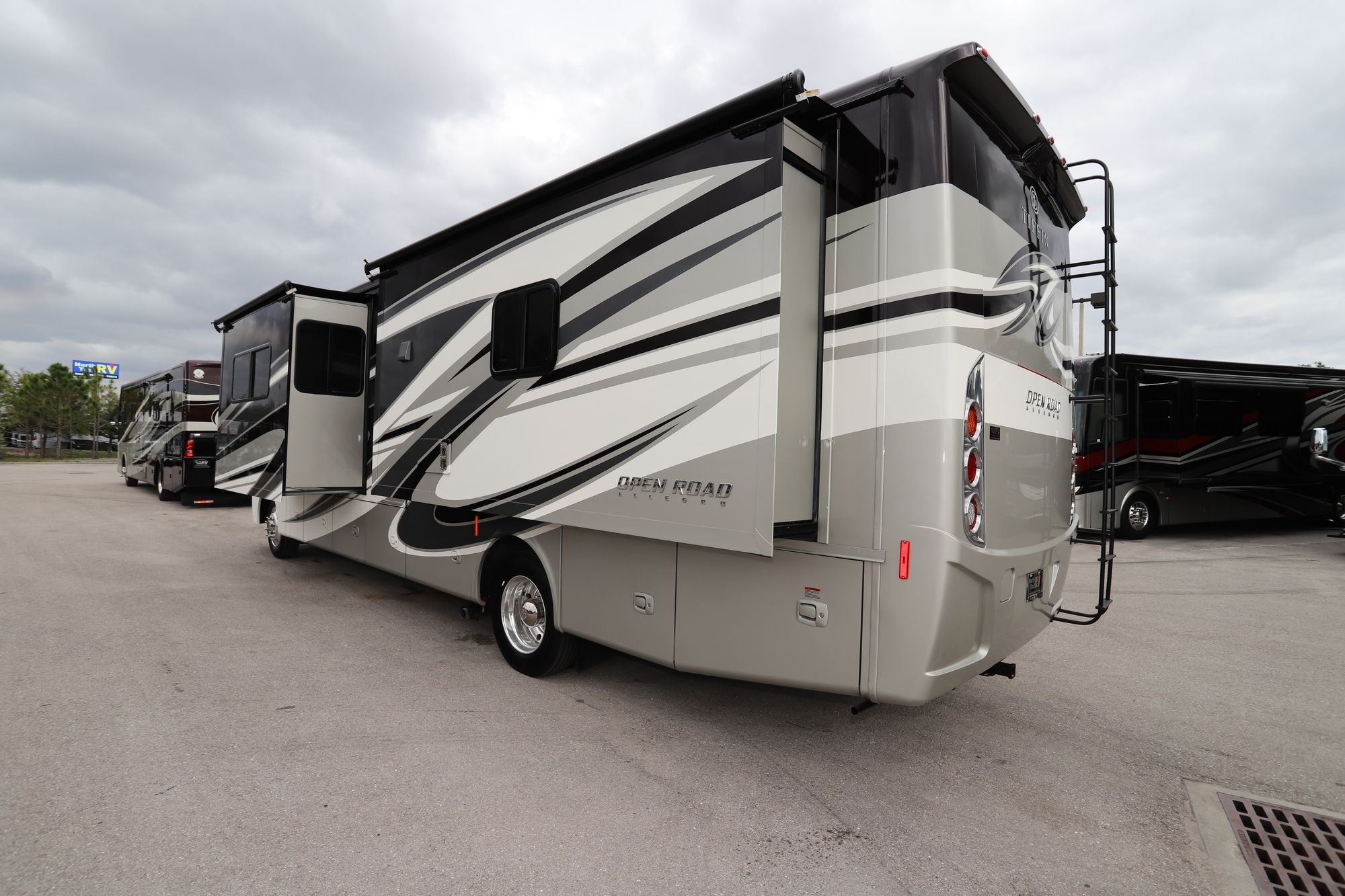 New 2020 Tiffin Motor Homes Allegro 34PA Class A  For Sale