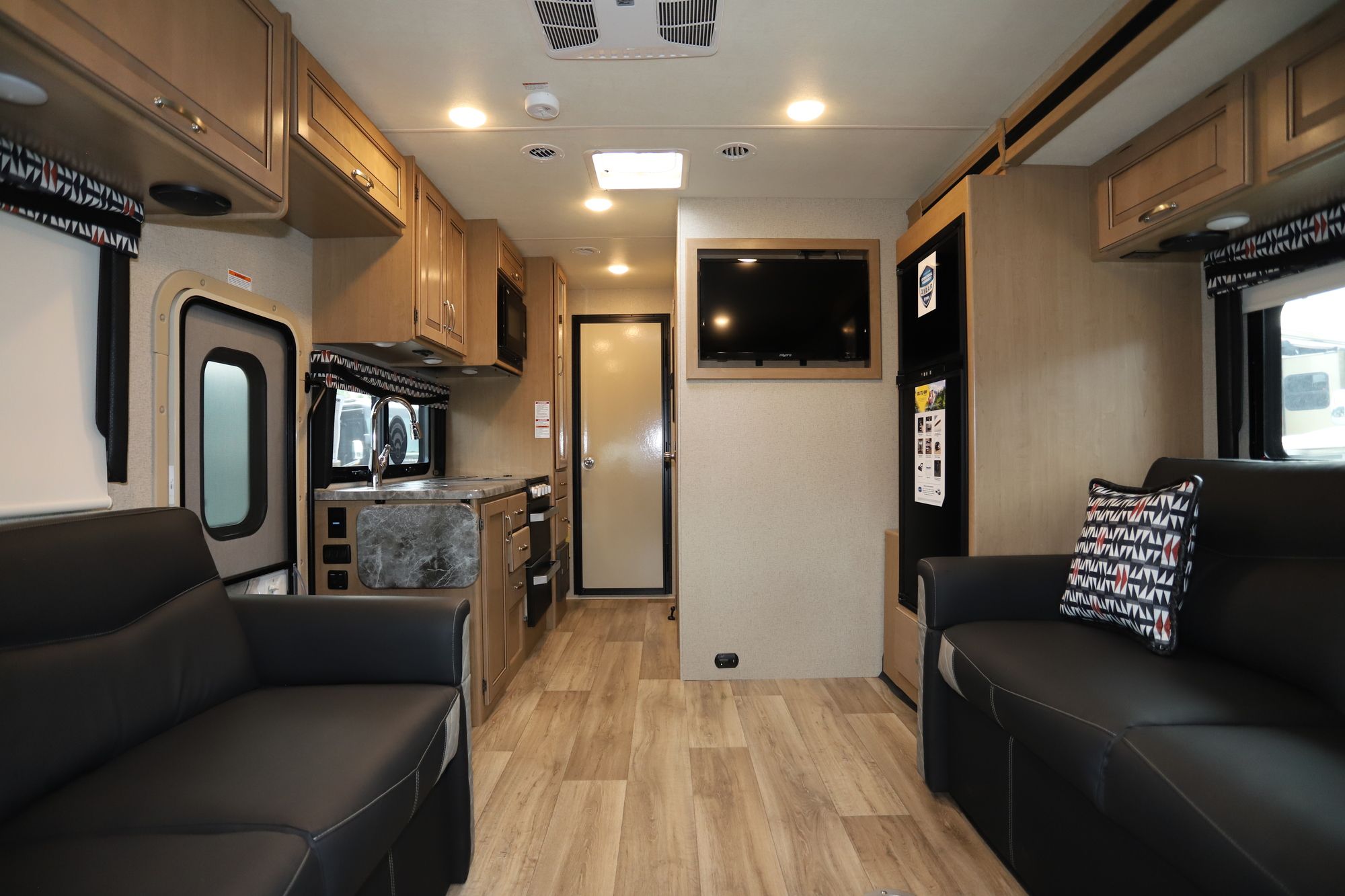 New 2020 Thor Outlaw 29J Class C  For Sale