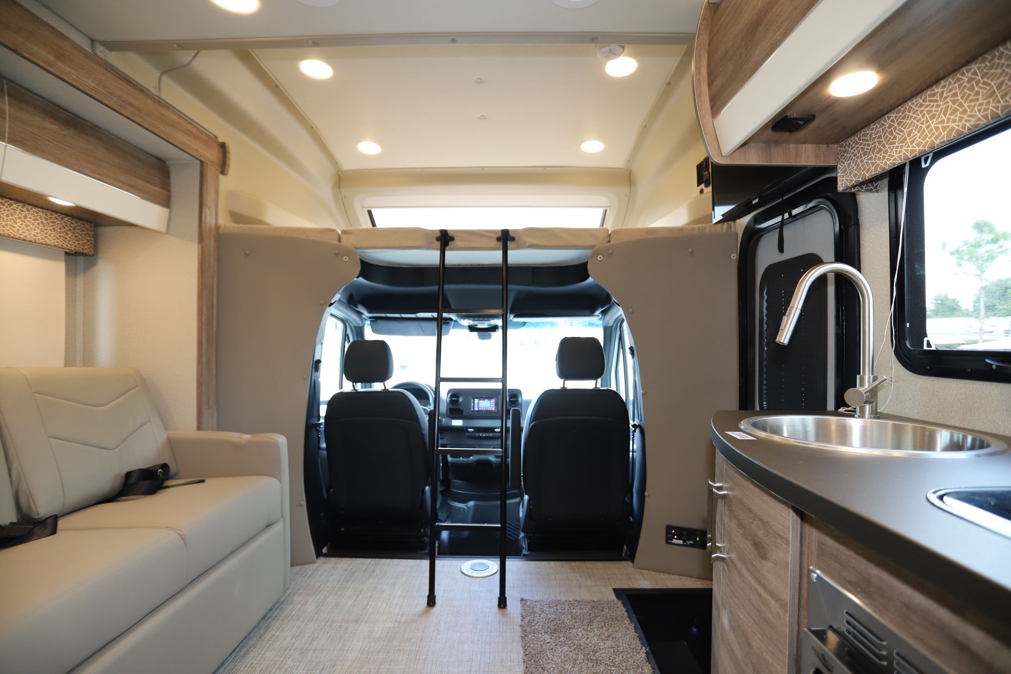 New 2020 Jayco Melbourne Prestige 24TP Class C  For Sale