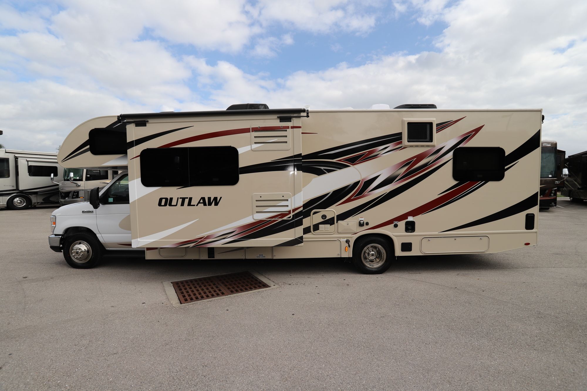 New 2020 Thor Outlaw 29J Class C  For Sale