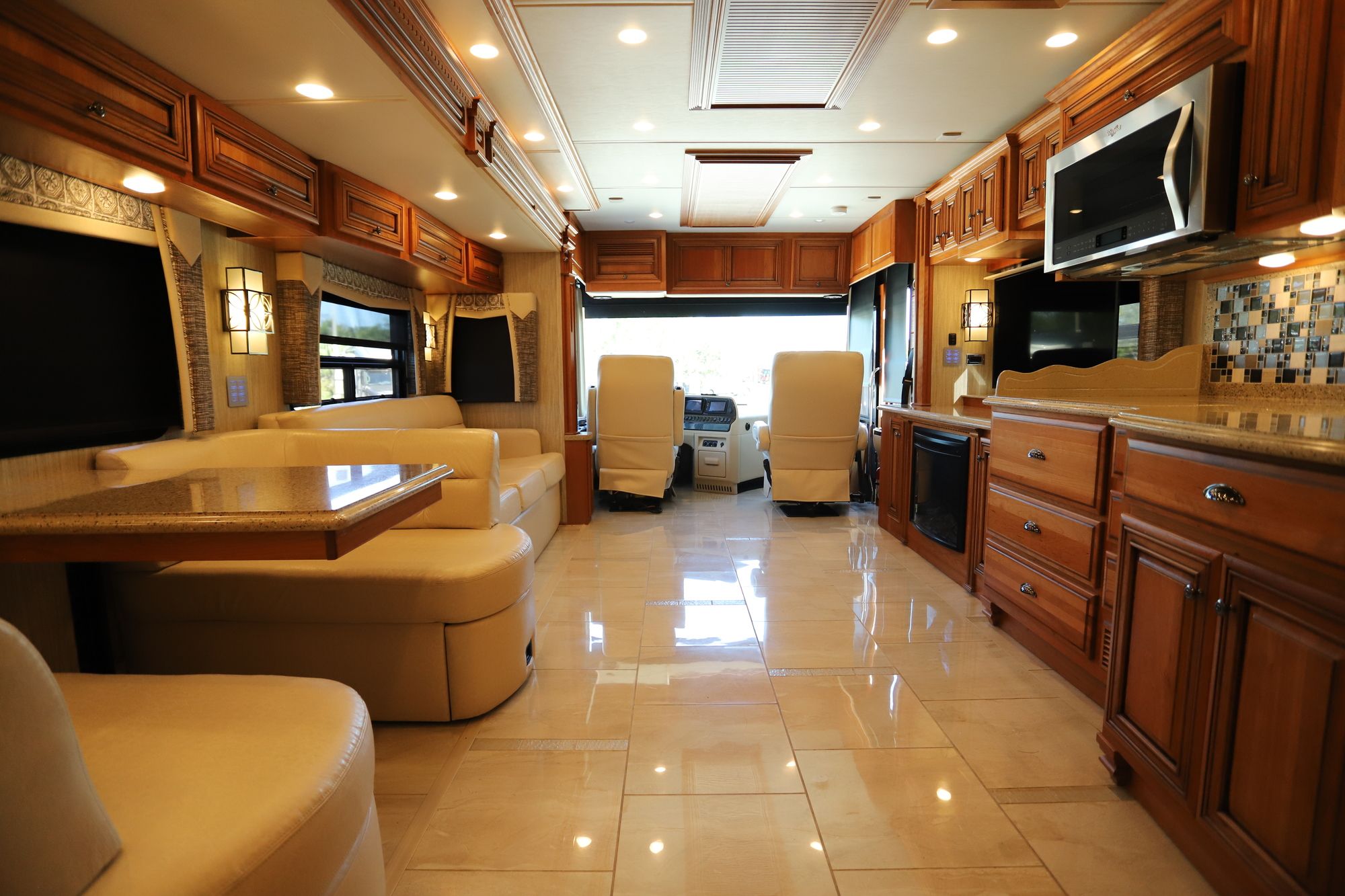 Used 2017 Newmar Dutch Star 3736 Class A  For Sale