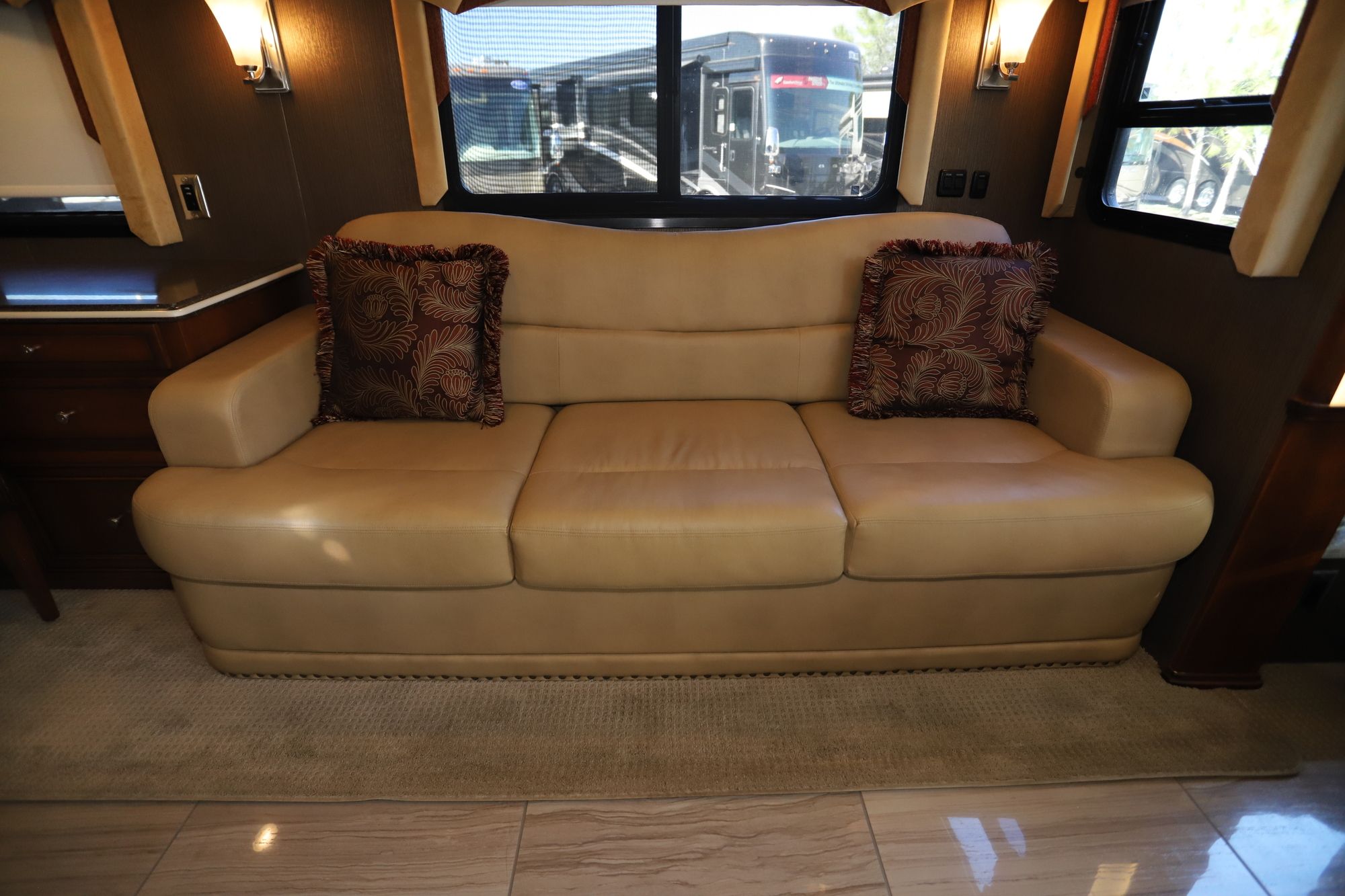 Used 2014 Newmar Ventana 4369 Class A  For Sale