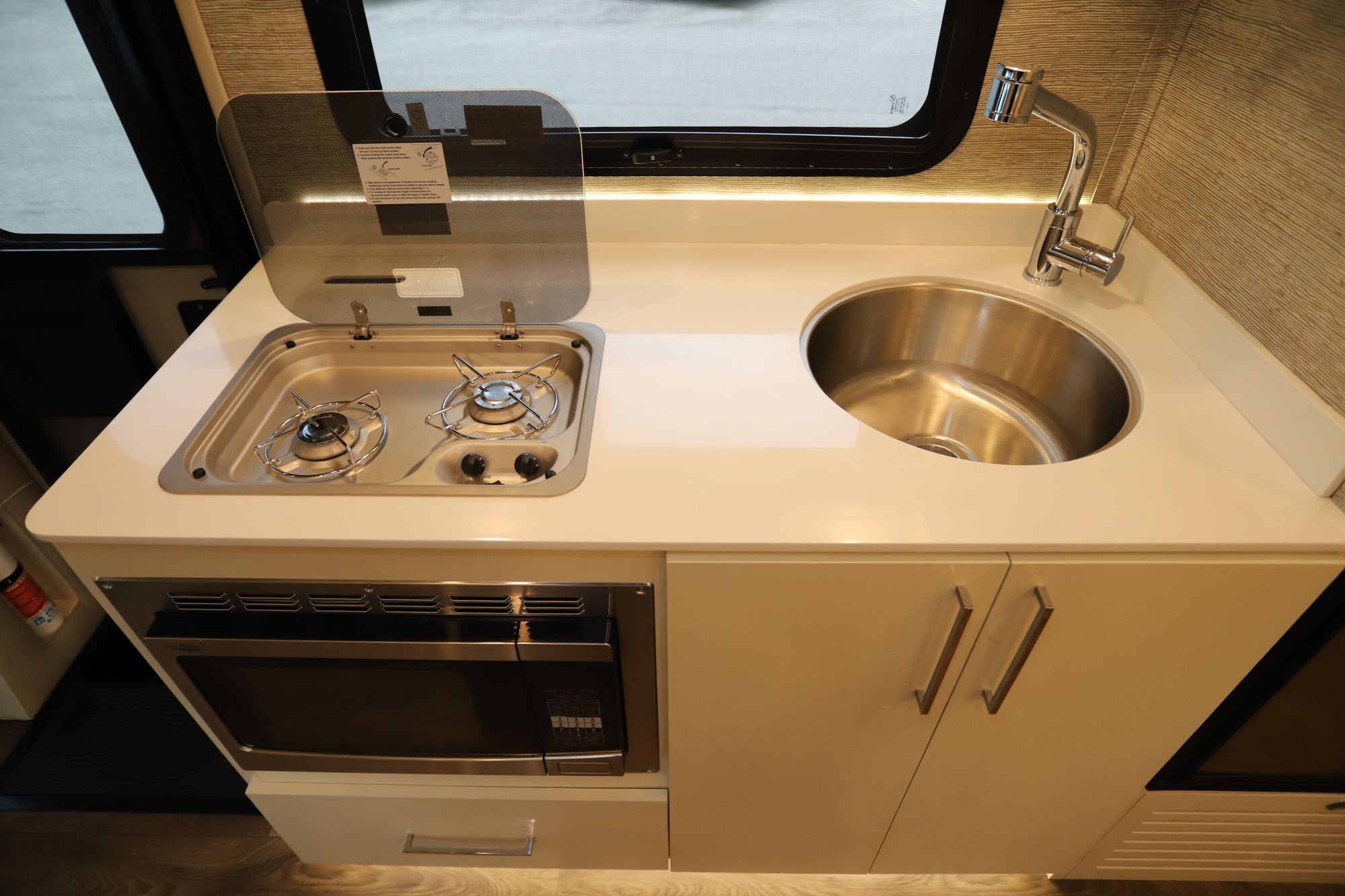 New 2020 Tiffin Motor Homes Wayfarer 25RW Class C  For Sale