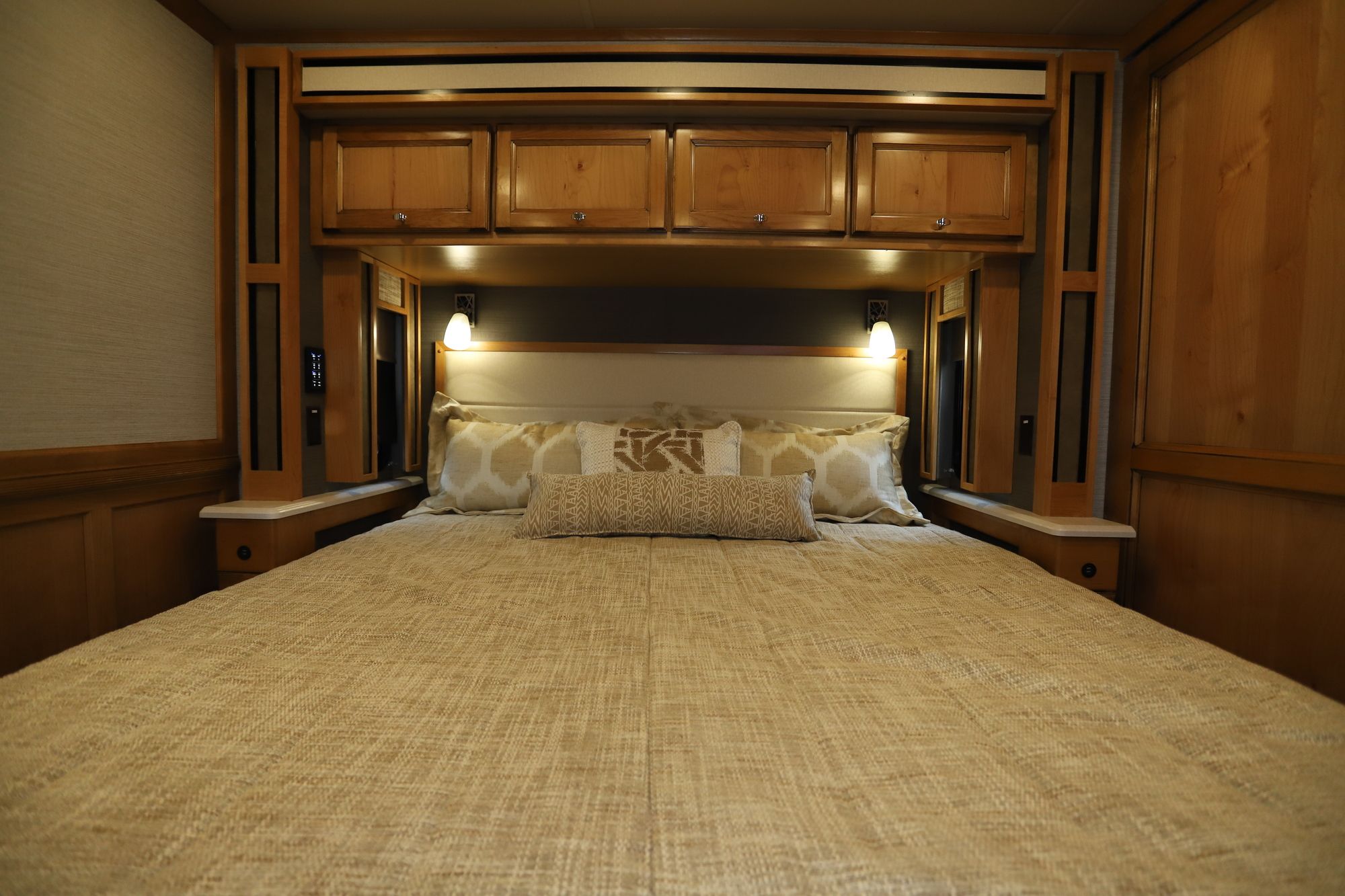 New 2020 Tiffin Motor Homes Allegro Red 37BA Class A  For Sale