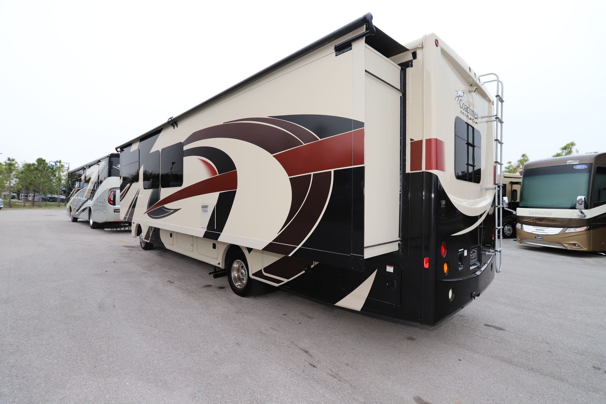 Used 2019 Coachmen Mirada 32SS Class A  For Sale