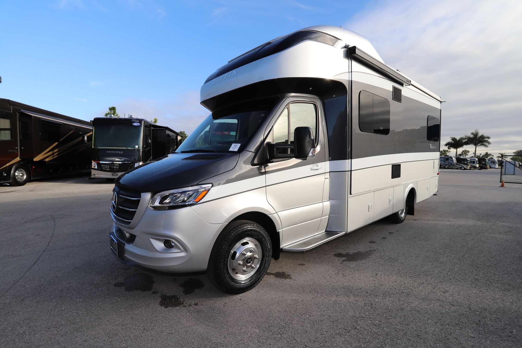 New 2020 Tiffin Motor Homes Wayfarer 24TW Class C  For Sale