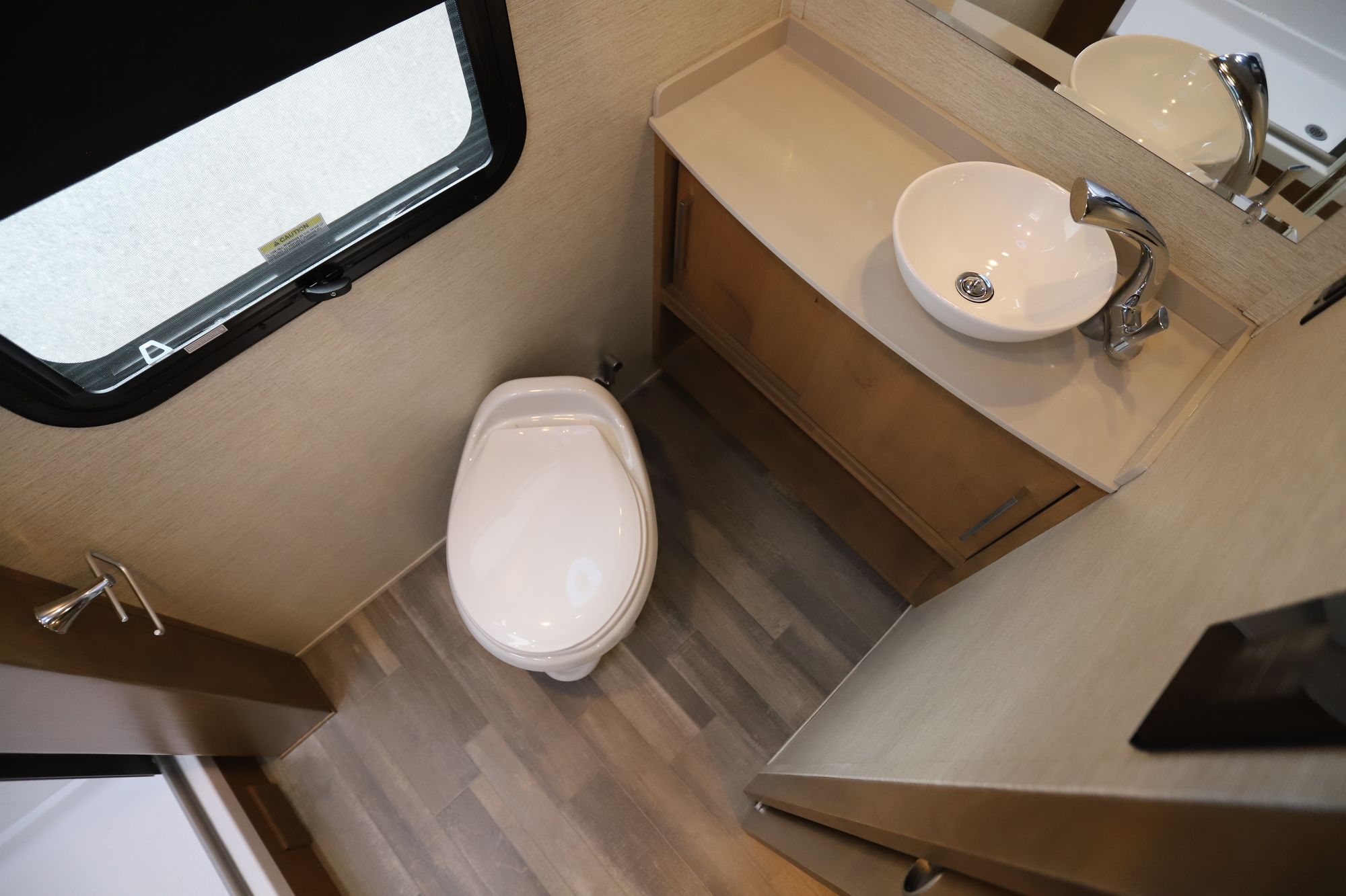 New 2020 Tiffin Motor Homes Wayfarer 25RW Class C  For Sale