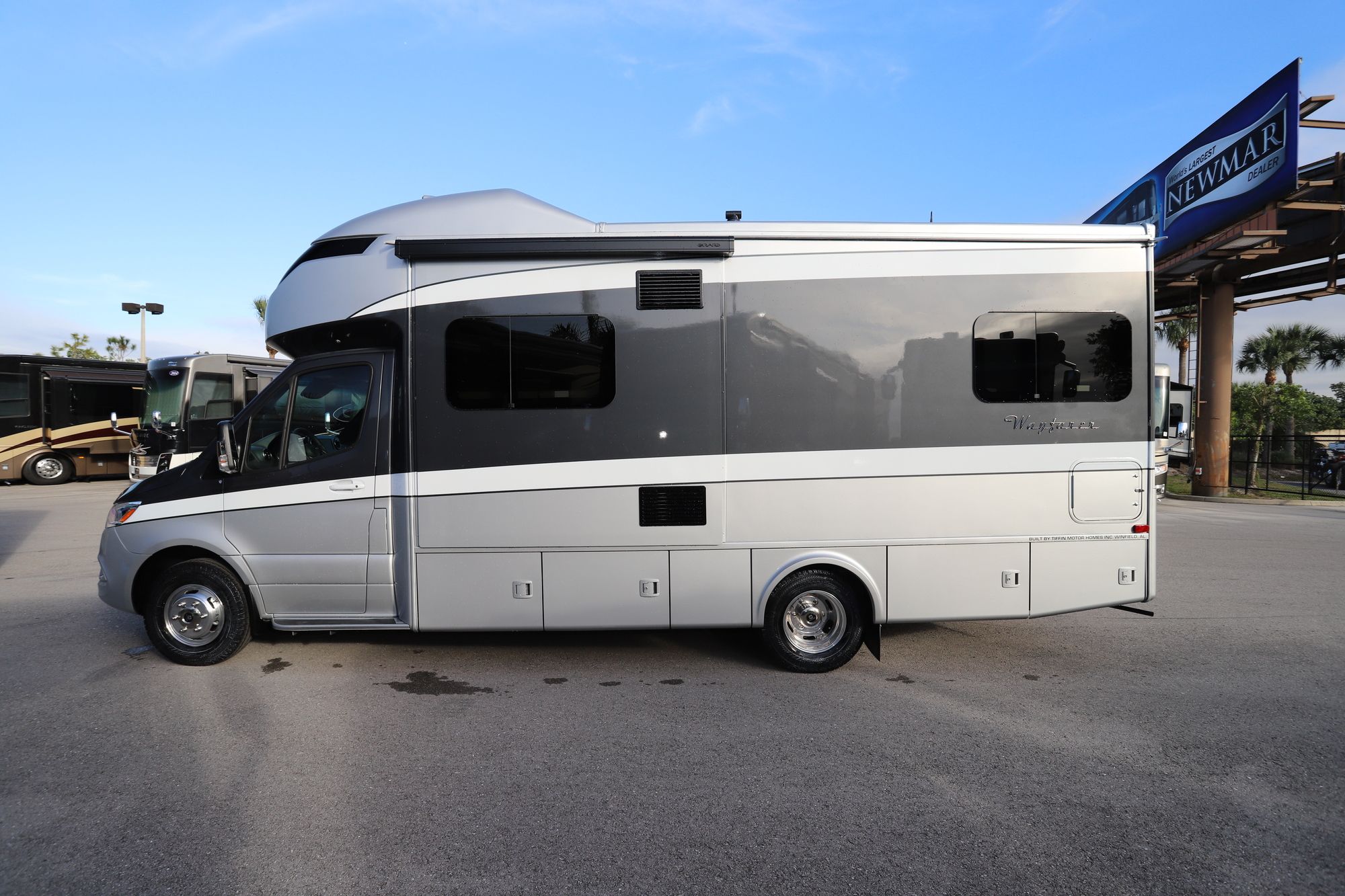 New 2020 Tiffin Motor Homes Wayfarer 24TW Class C  For Sale