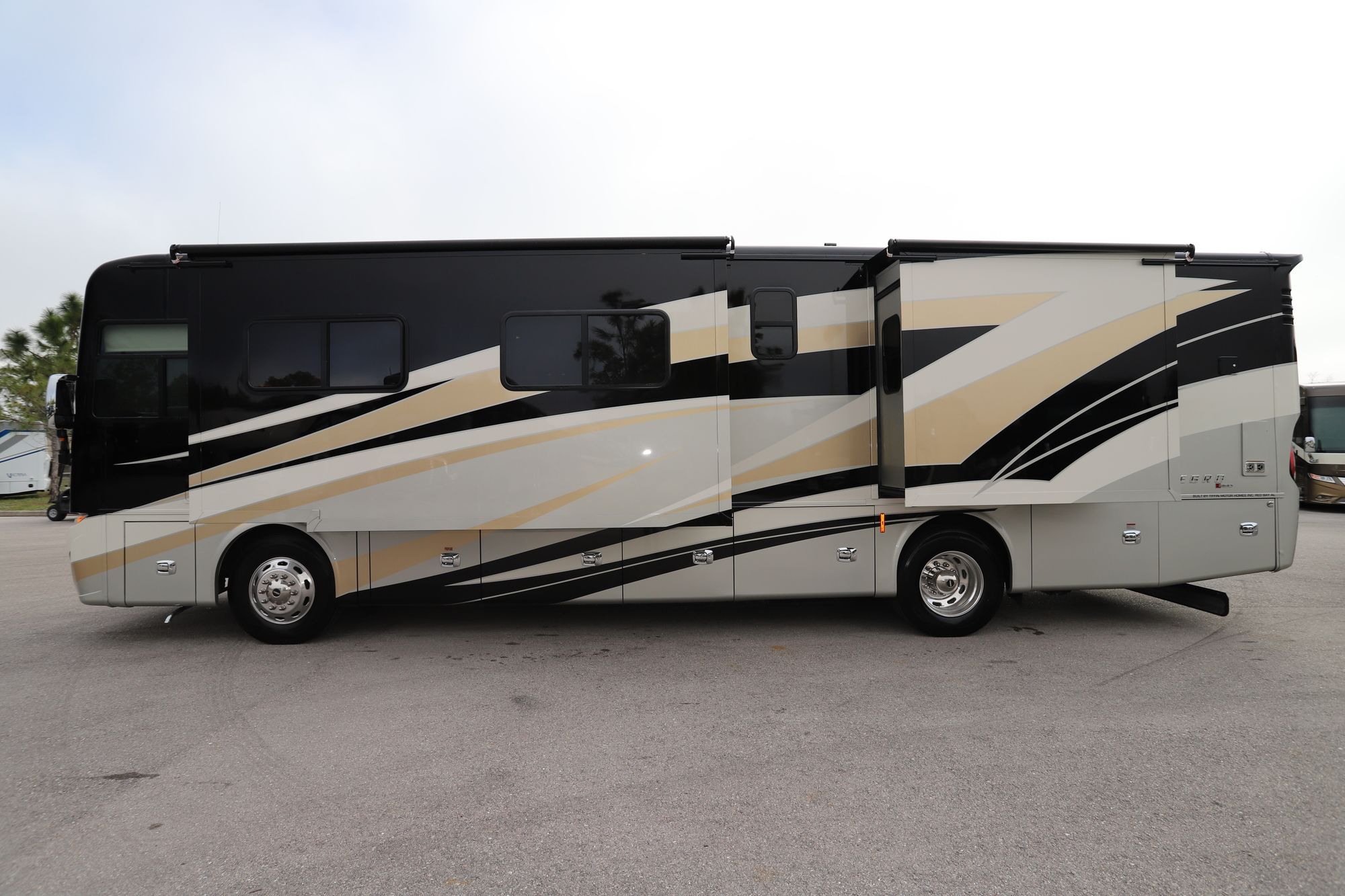 New 2020 Tiffin Motor Homes Allegro Red 37BA Class A  For Sale