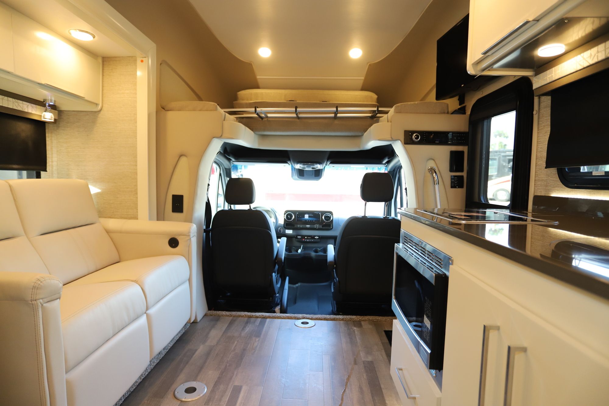 New 2020 Tiffin Motor Homes Wayfarer 24TW Class C  For Sale