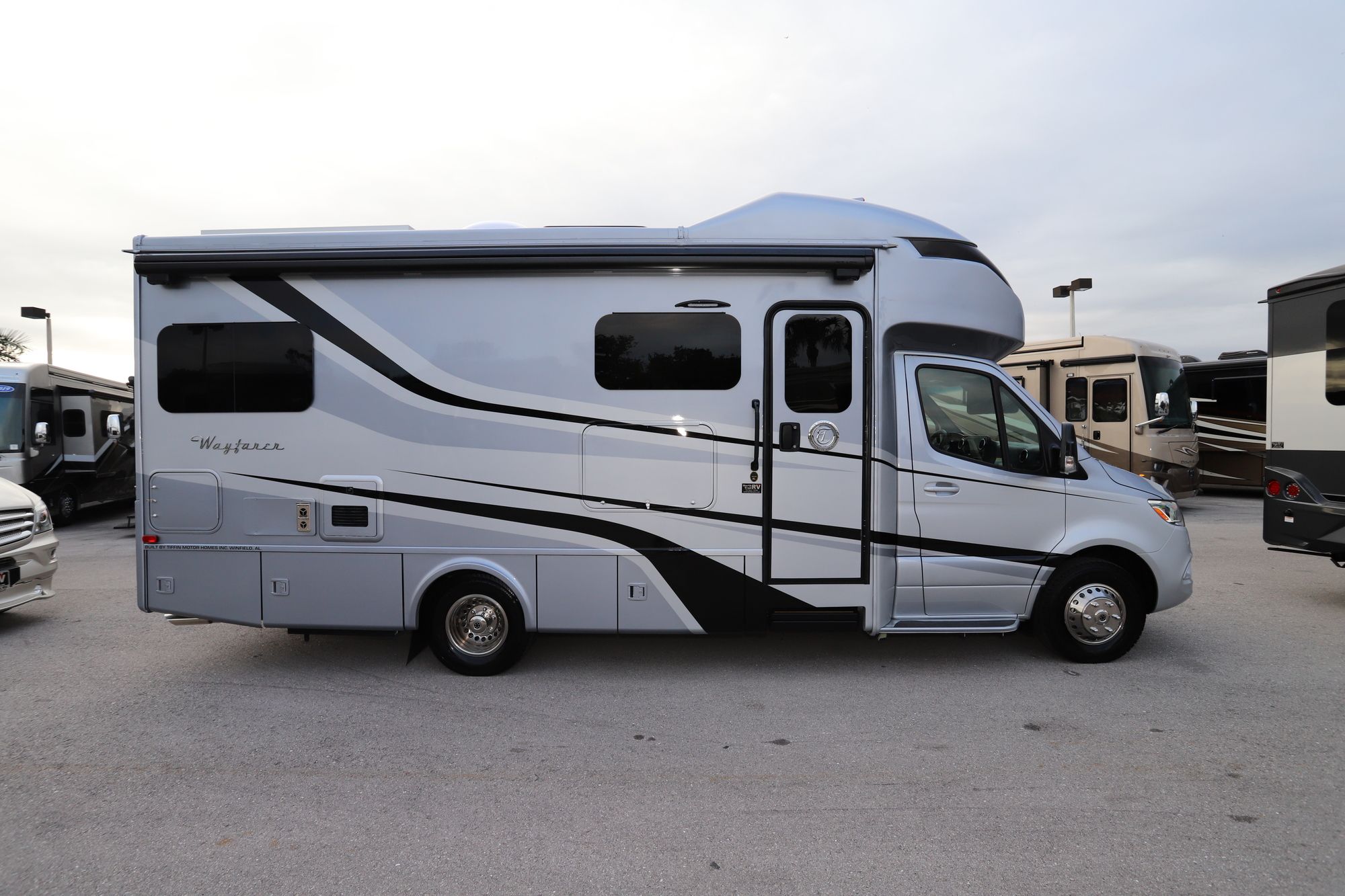 New 2020 Tiffin Motor Homes Wayfarer 24TW Class C  For Sale